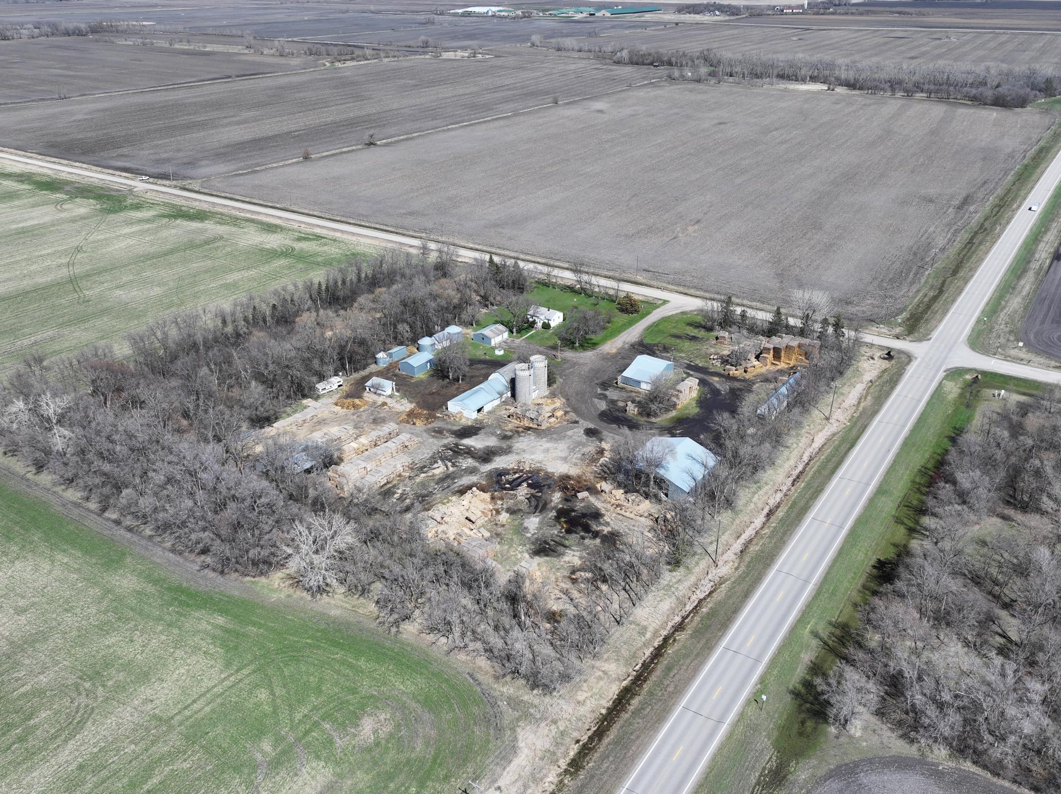 main property photo 42