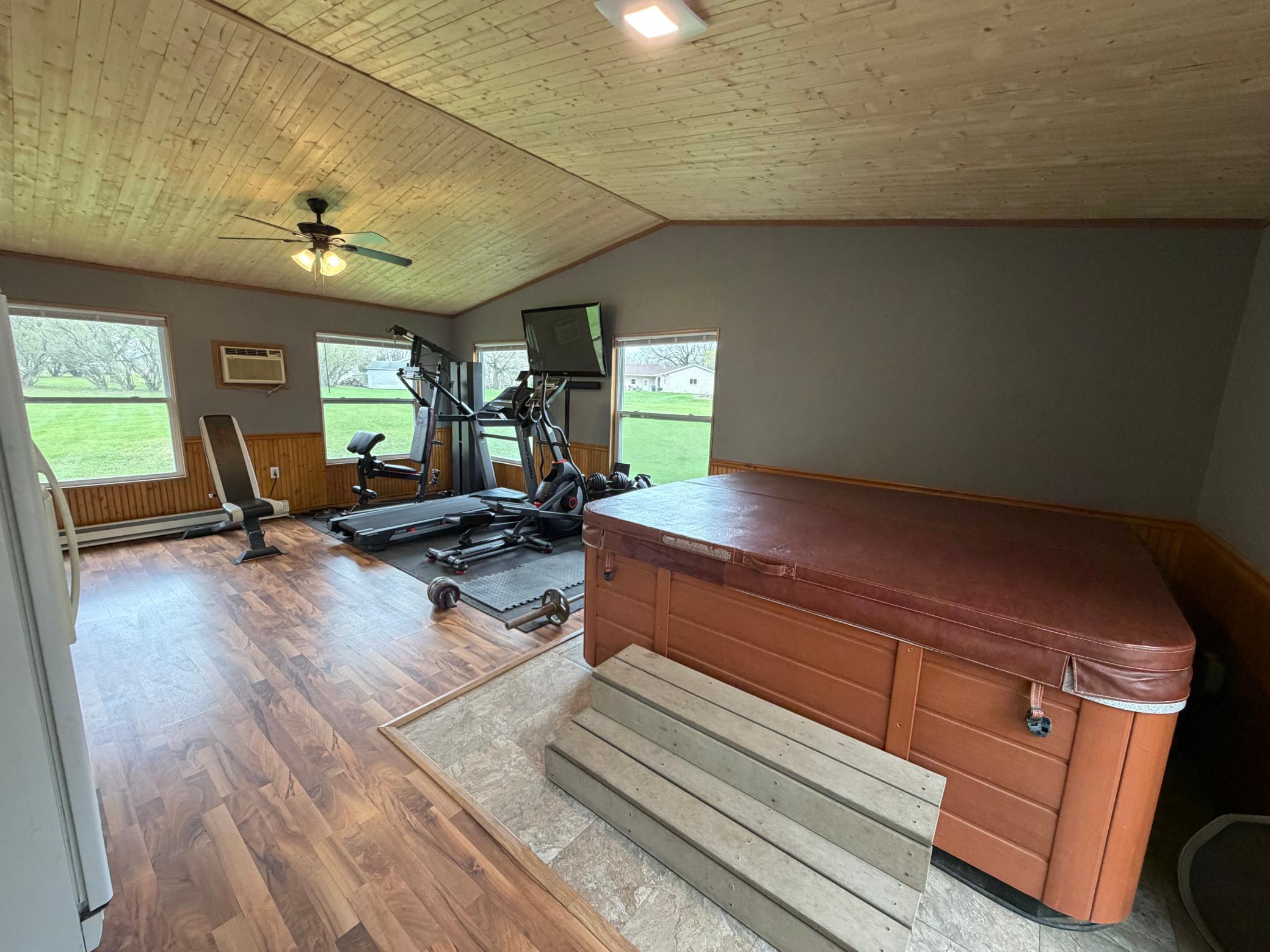 main property photo 32