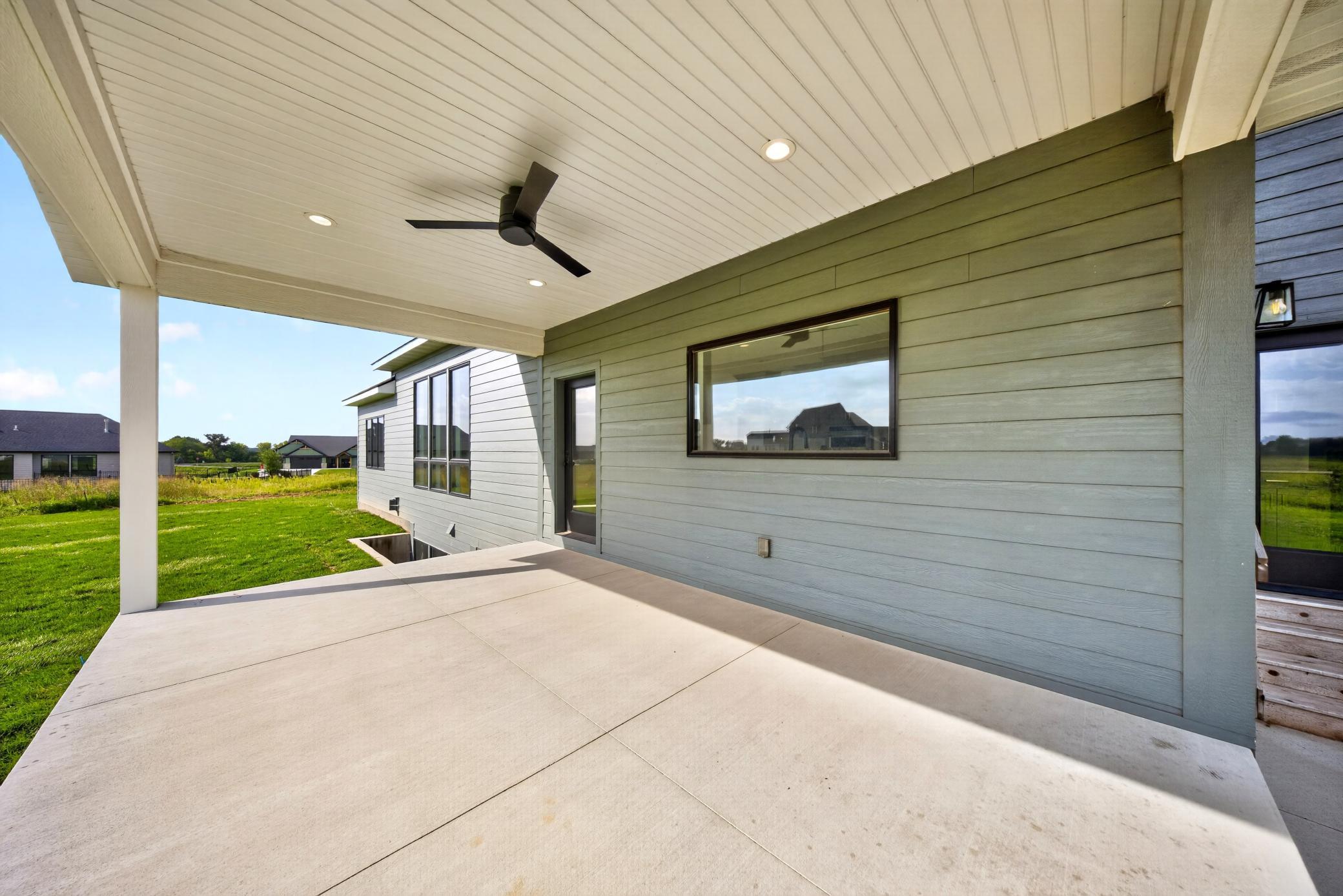 main property photo 79