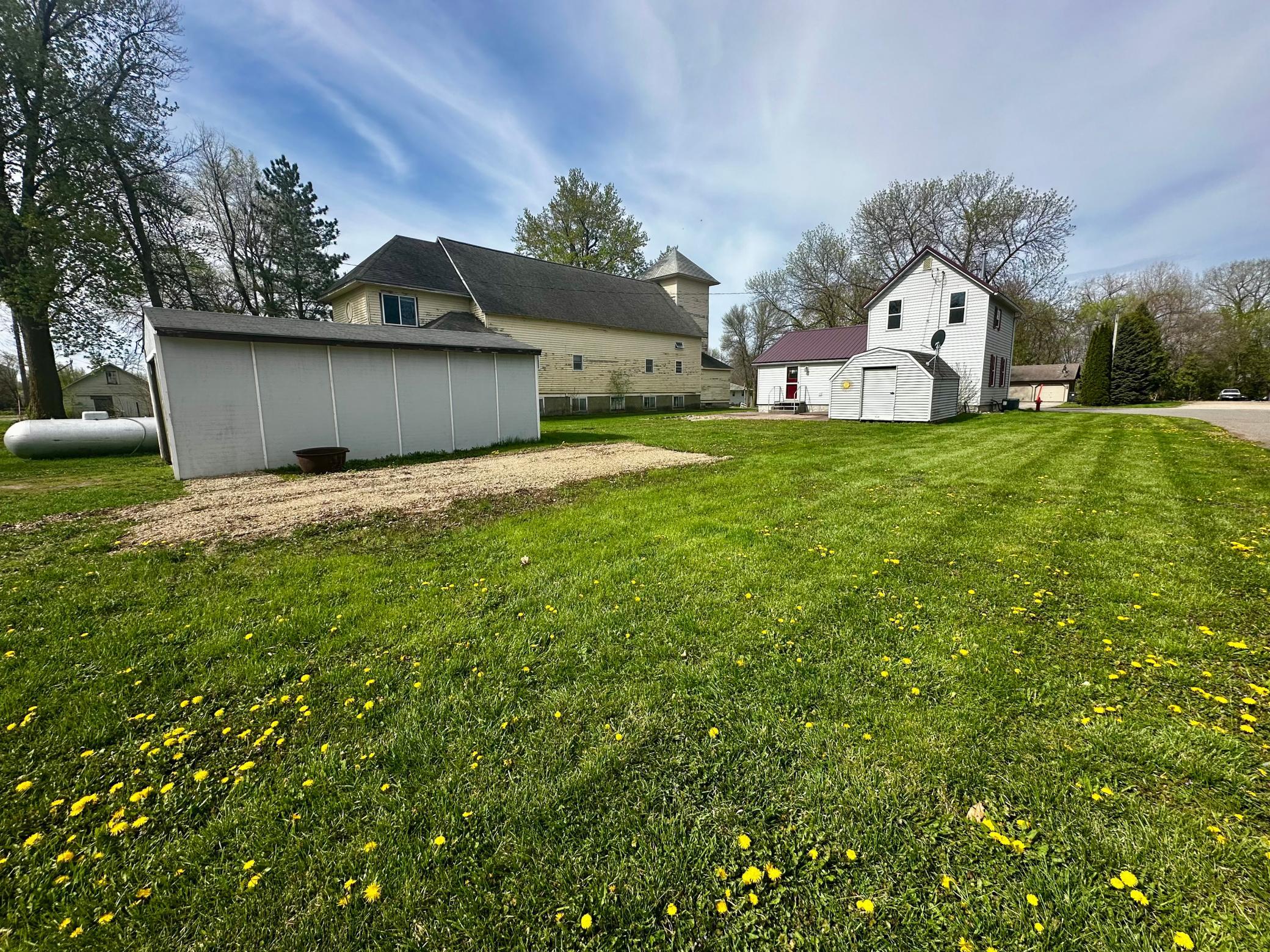 main property photo 23