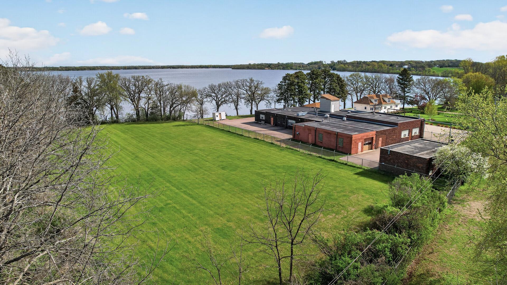 main property photo 4