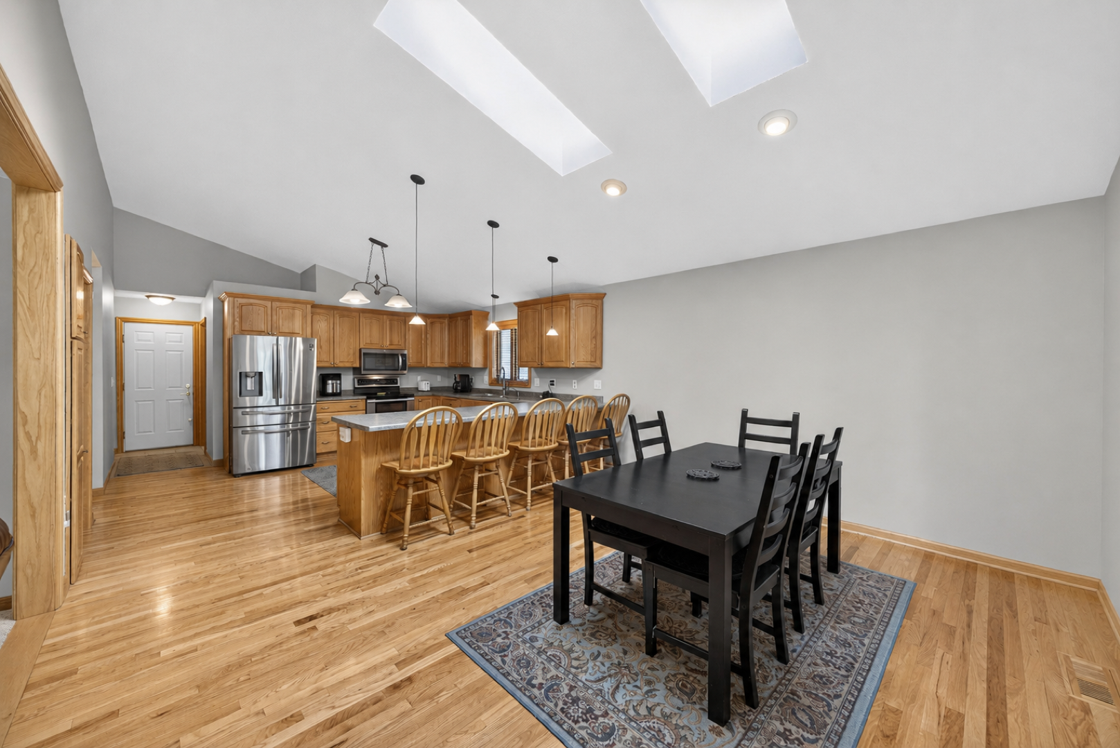 main property photo 7