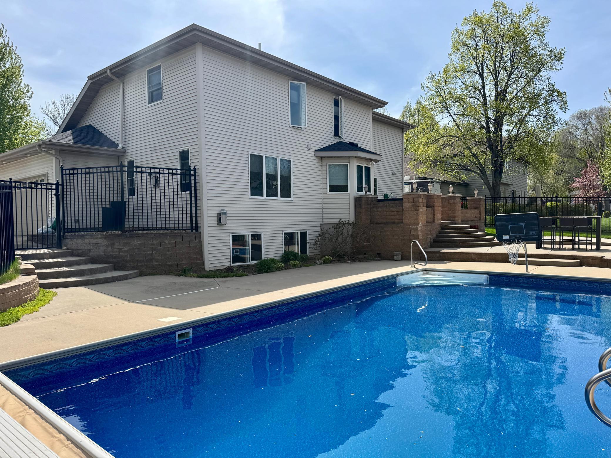 main property photo 84