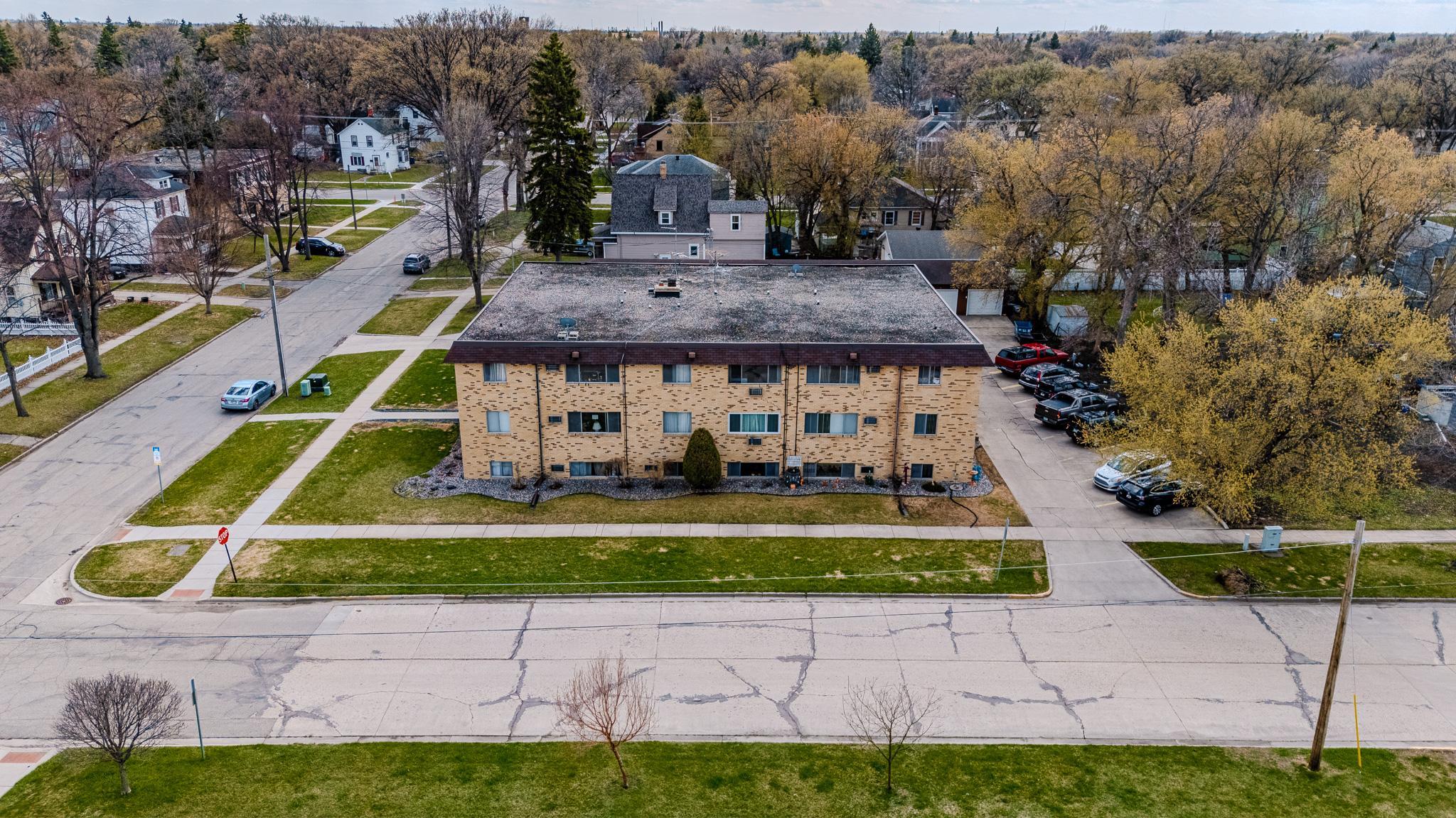 main property photo 8
