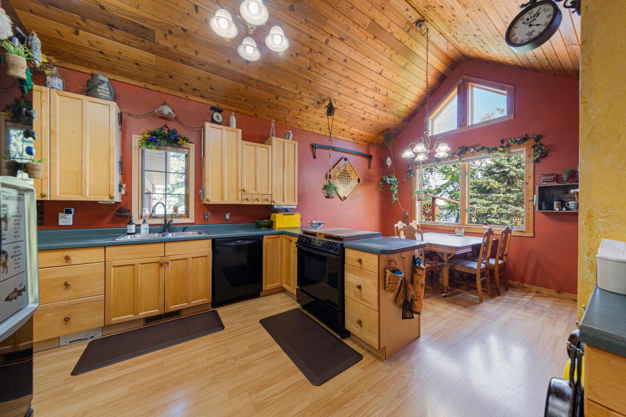 main property photo 22