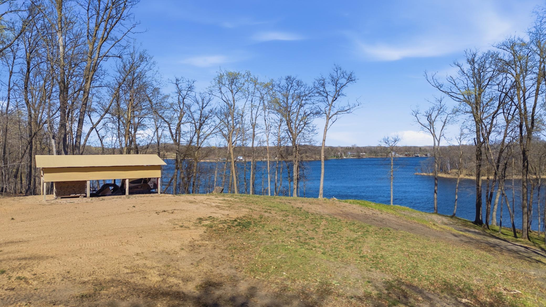 main property photo 11