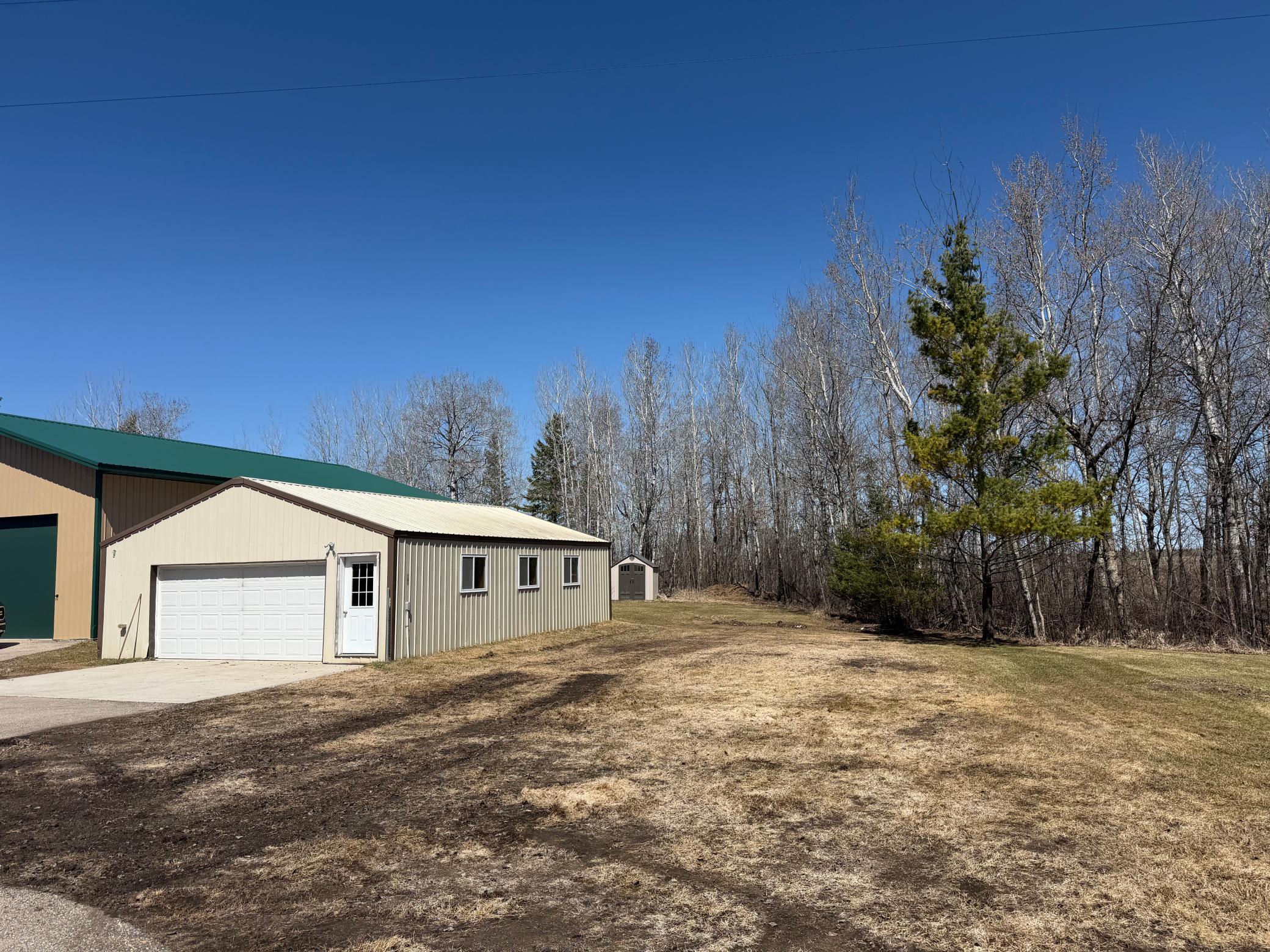 main property photo 31
