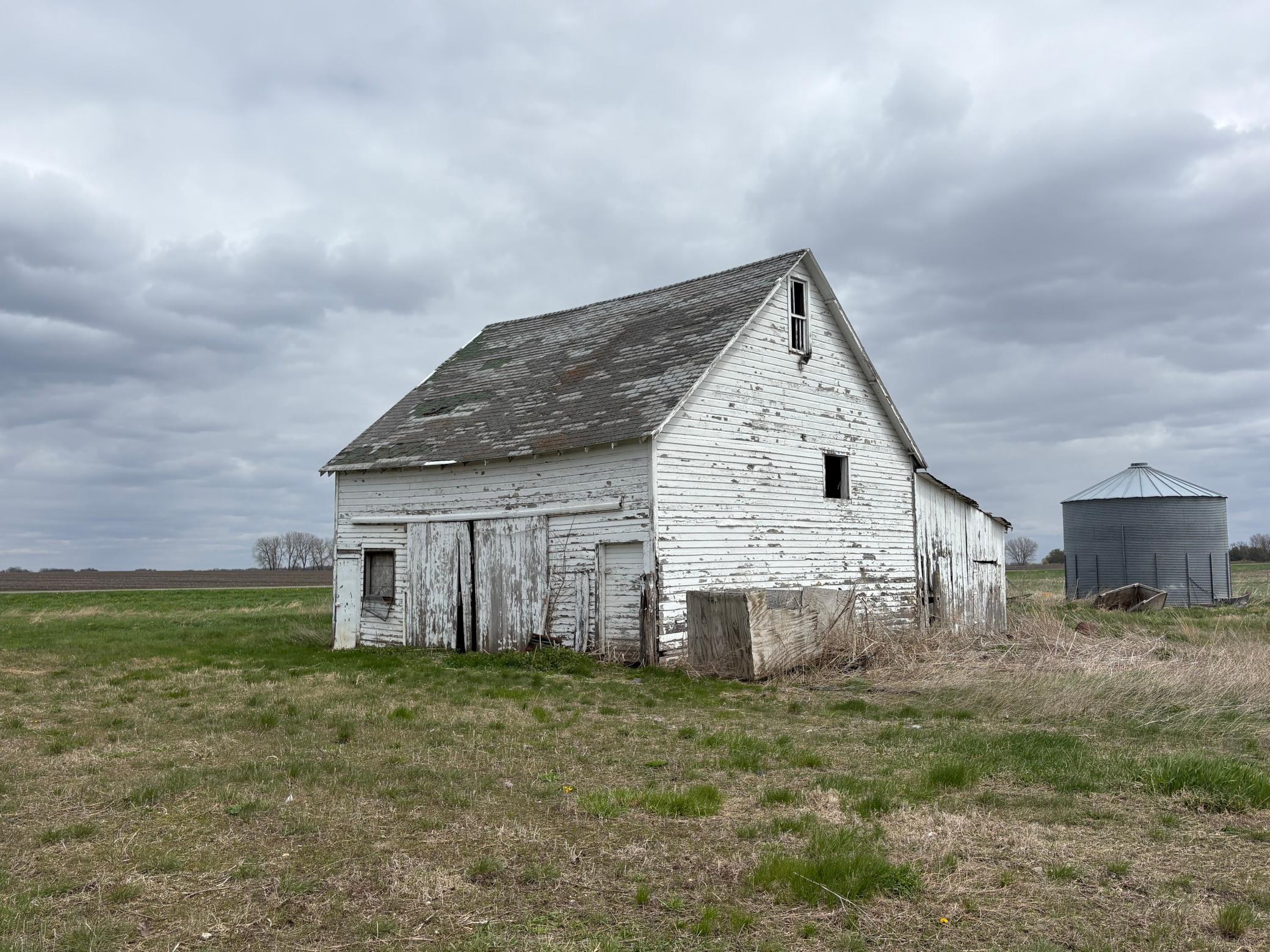main property photo 10