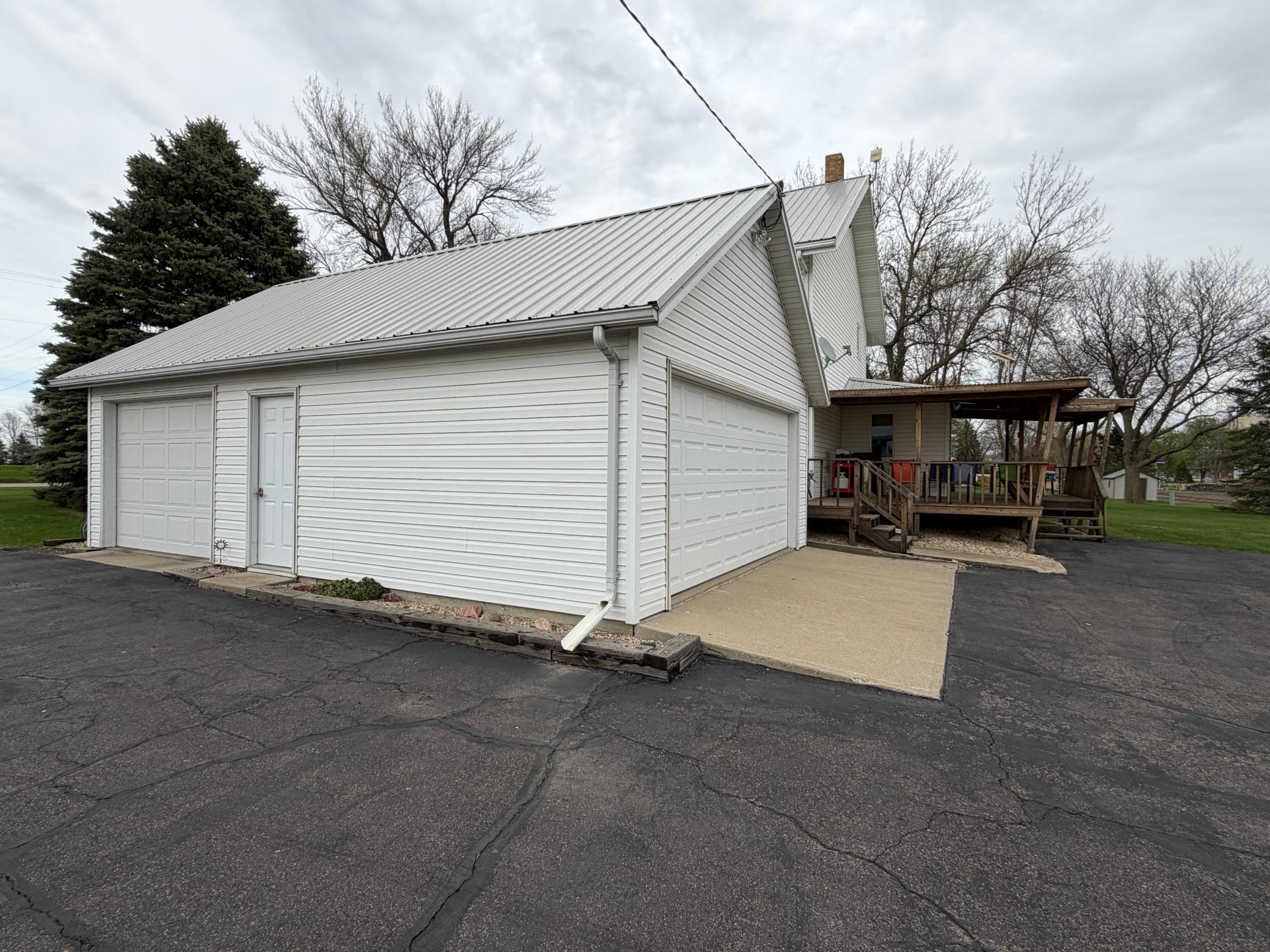 main property photo 56