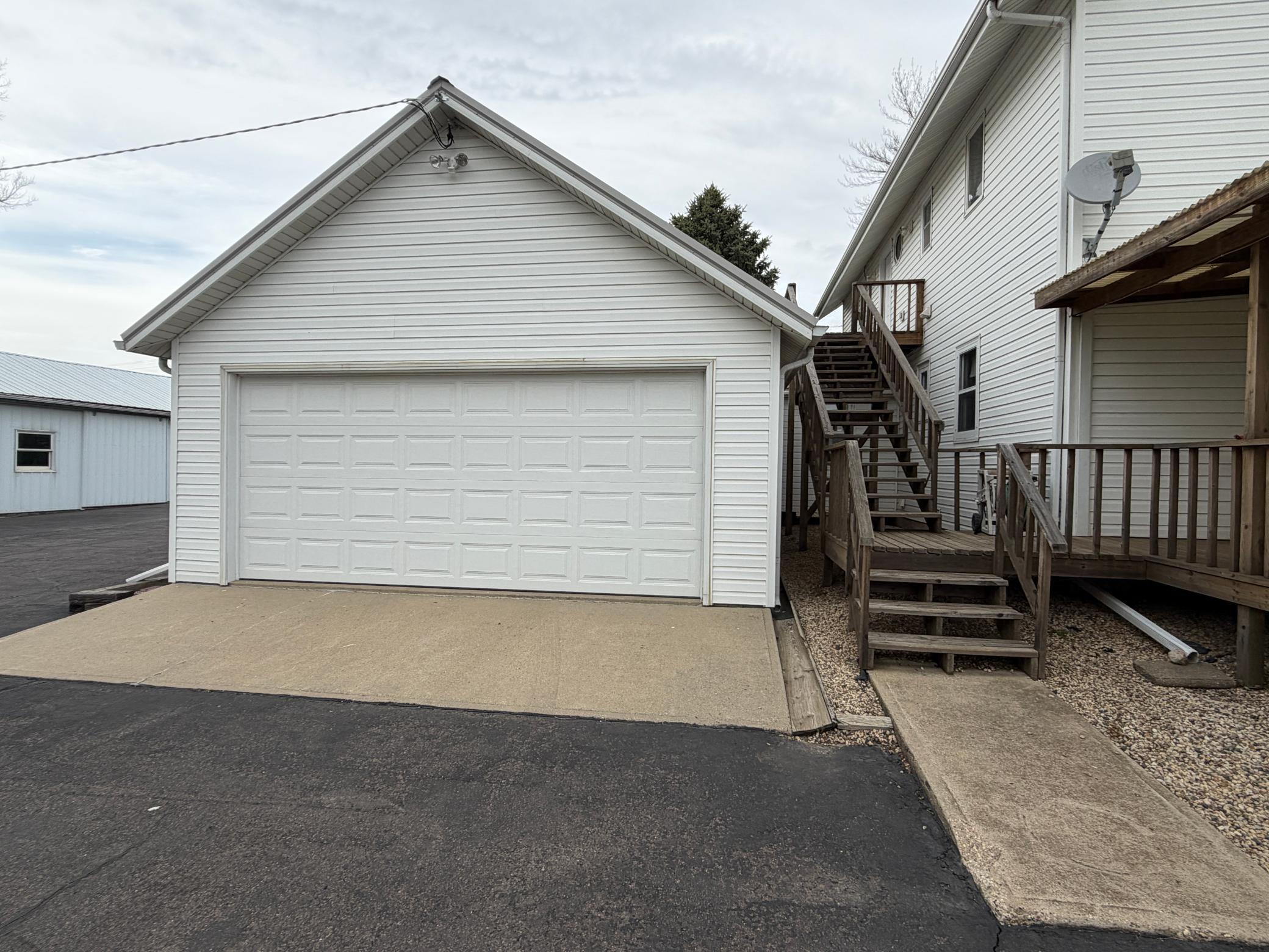 main property photo 58