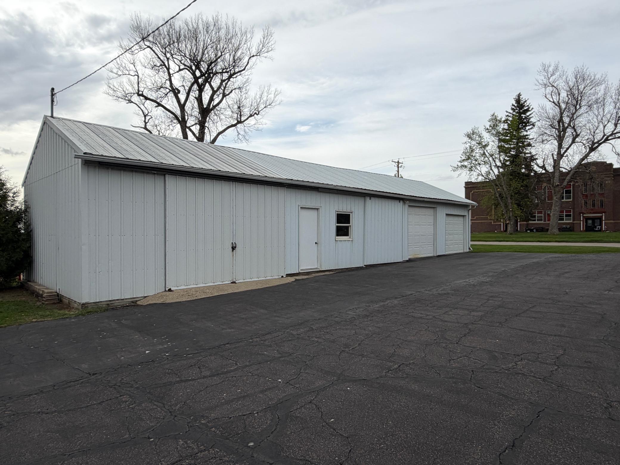 main property photo 70