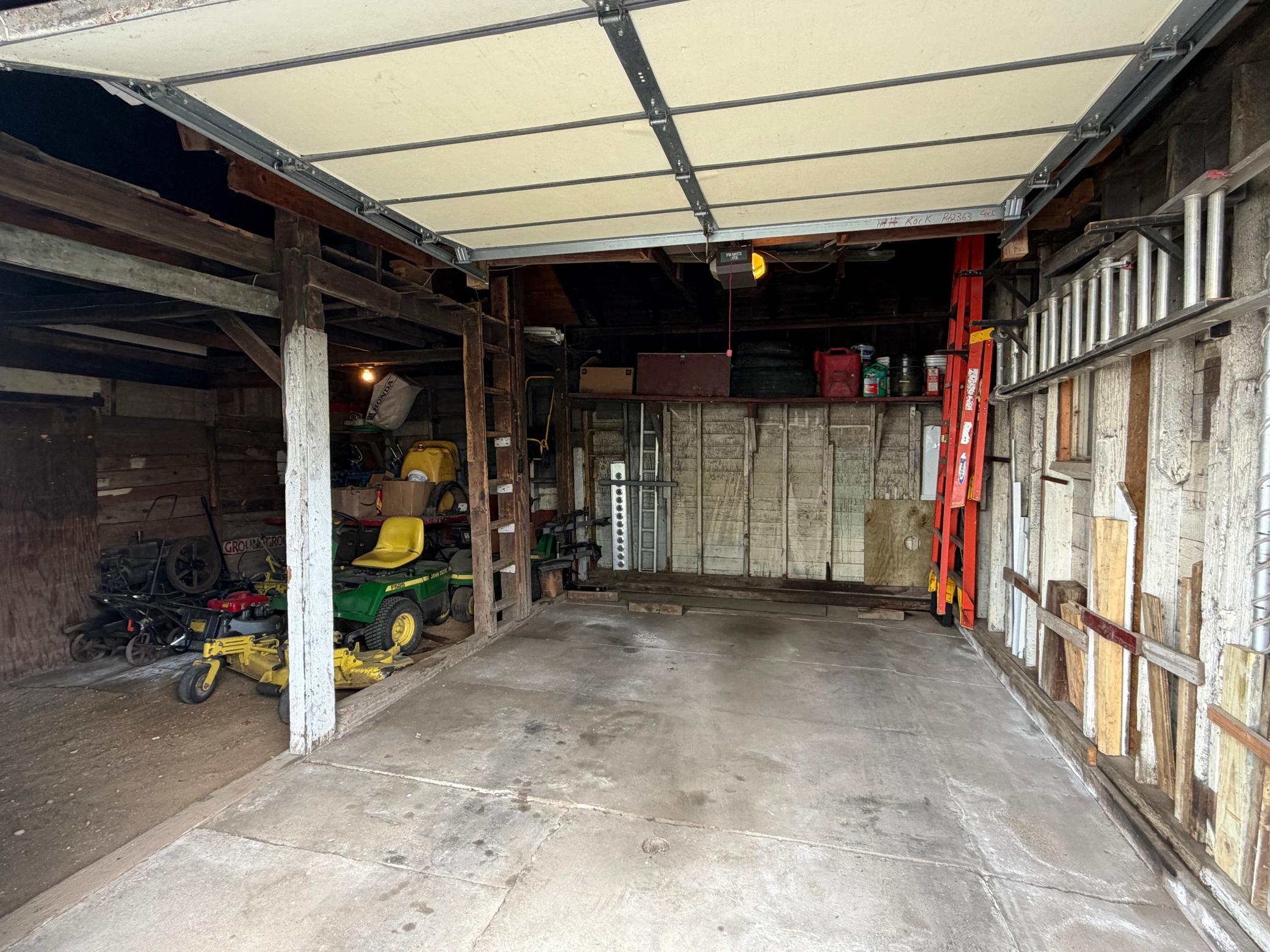 main property photo 76