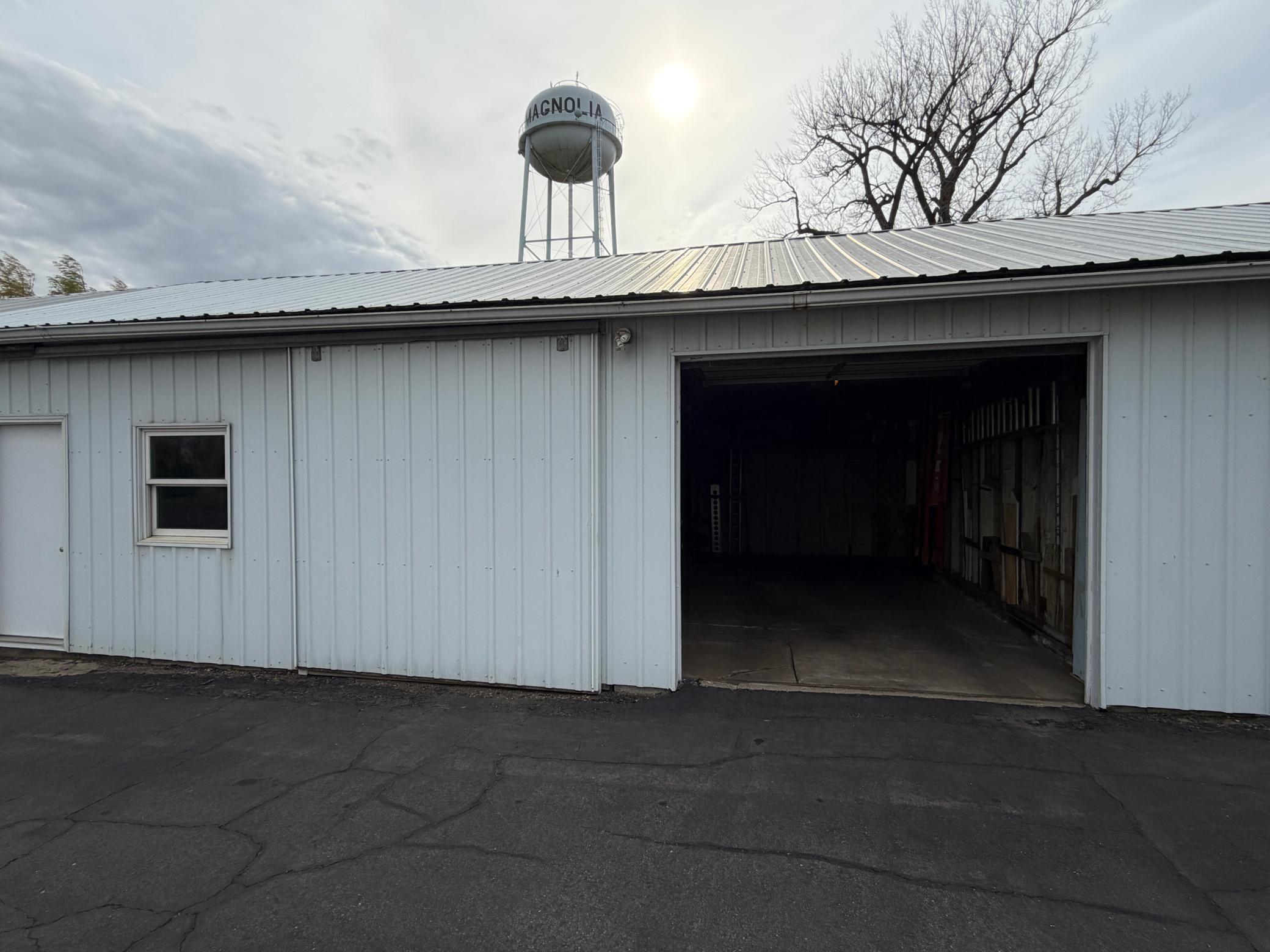 main property photo 77