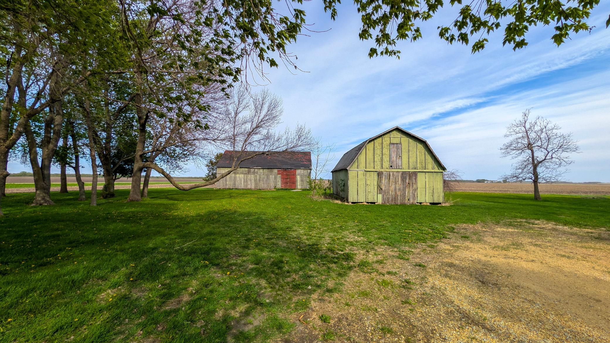 main property photo 36