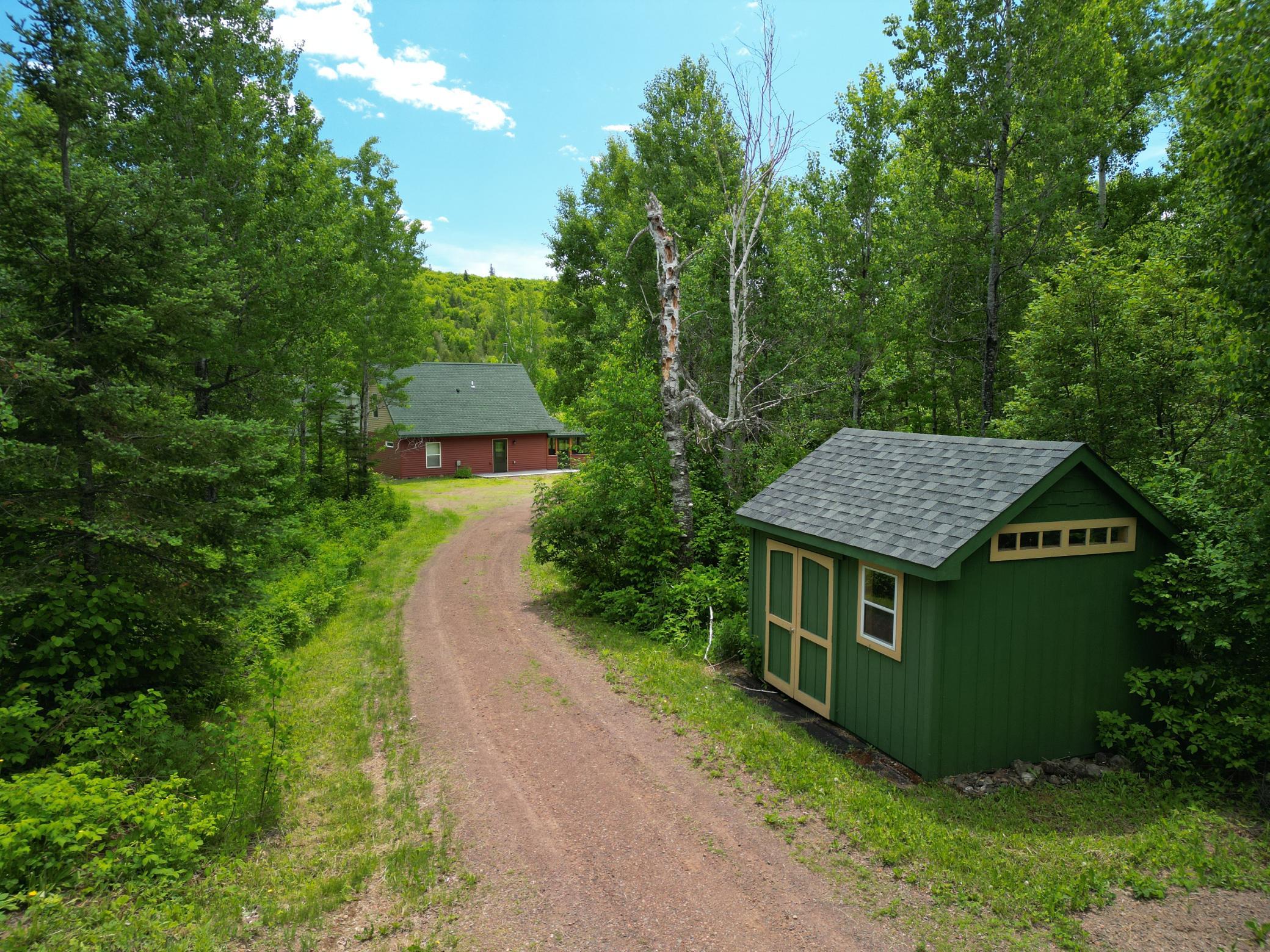 main property photo 16
