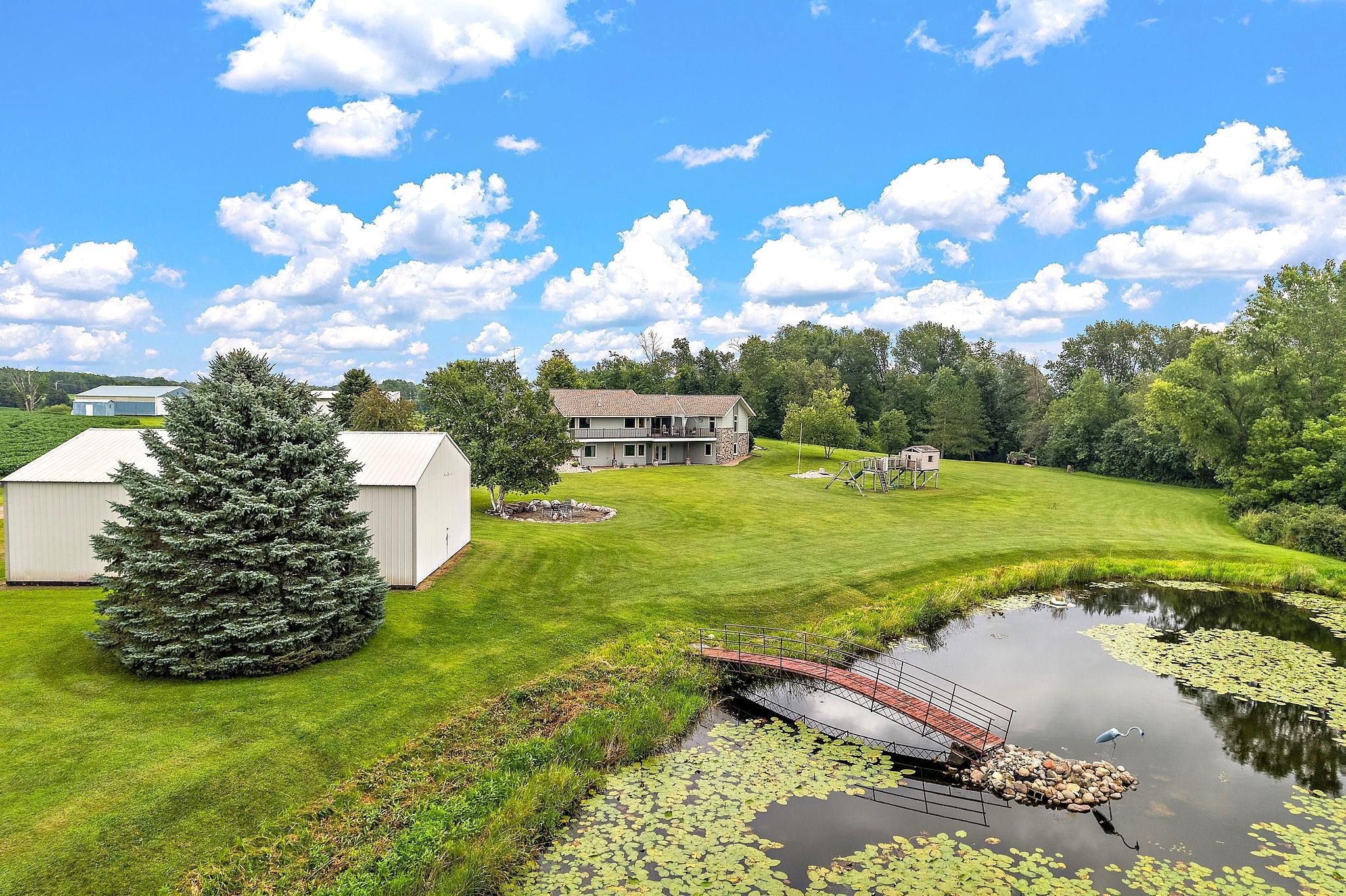 main property photo 6