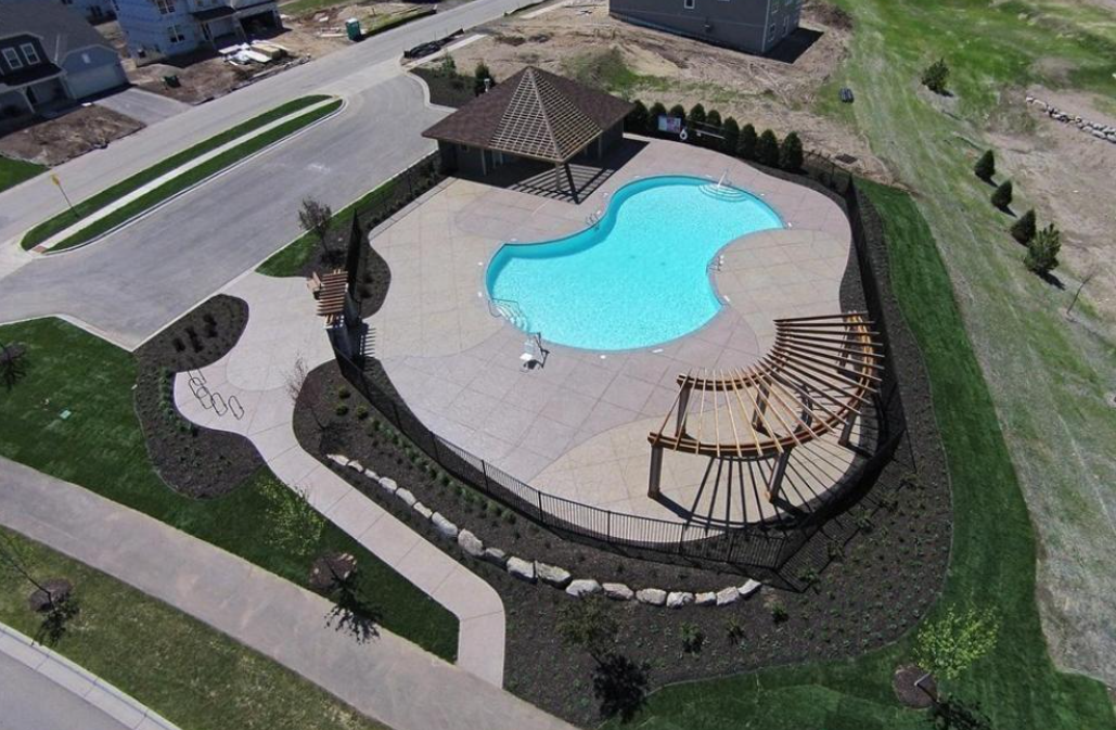 main property photo 40