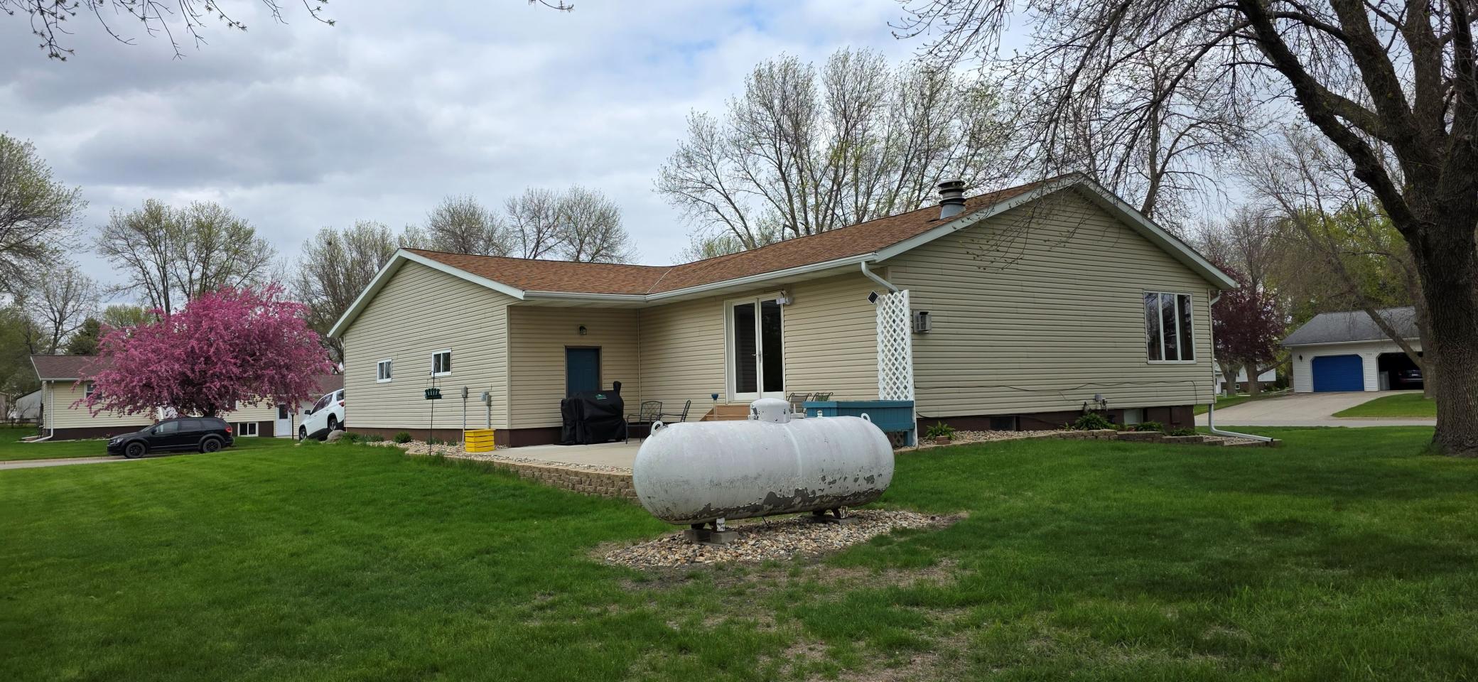main property photo 22