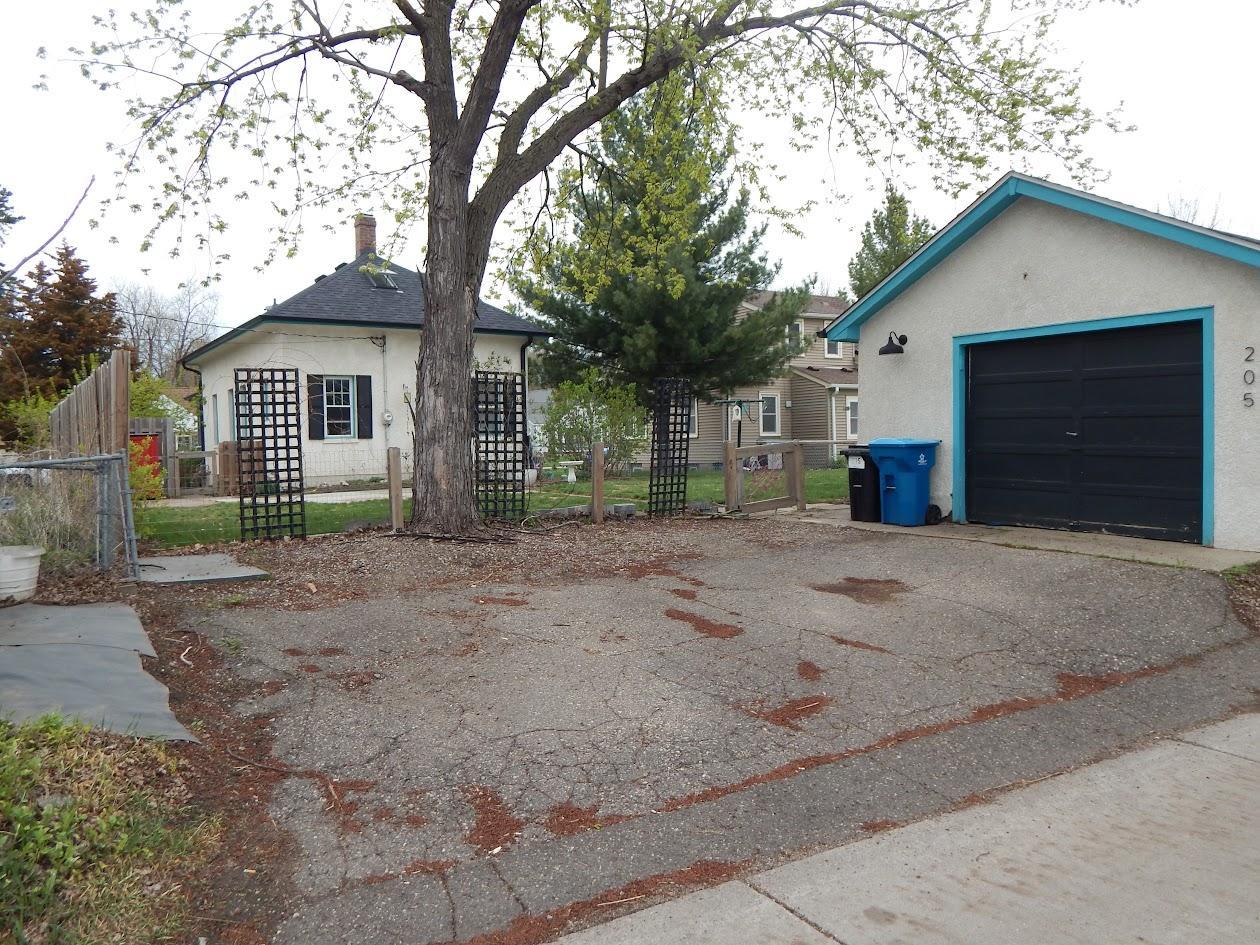 main property photo 39