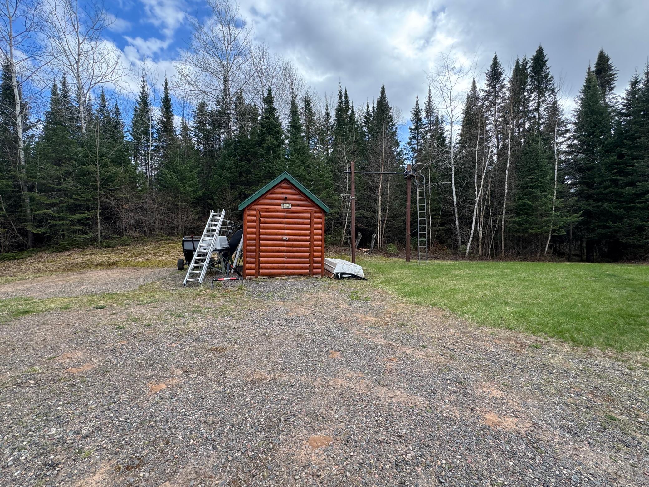 main property photo 32