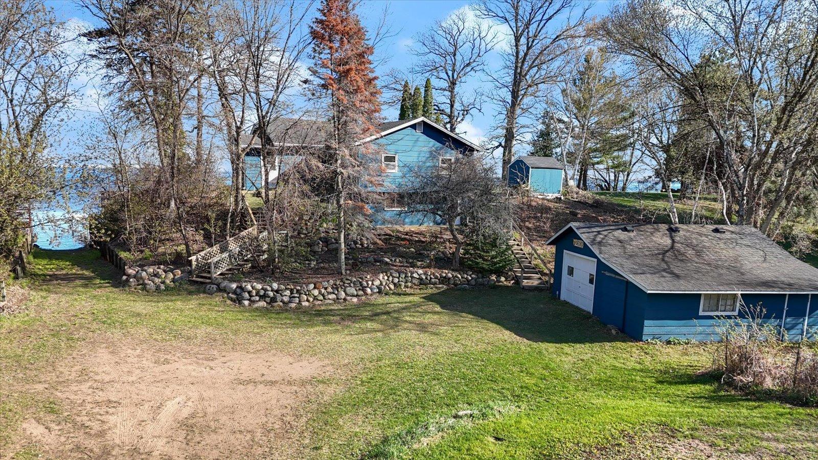 main property photo 28