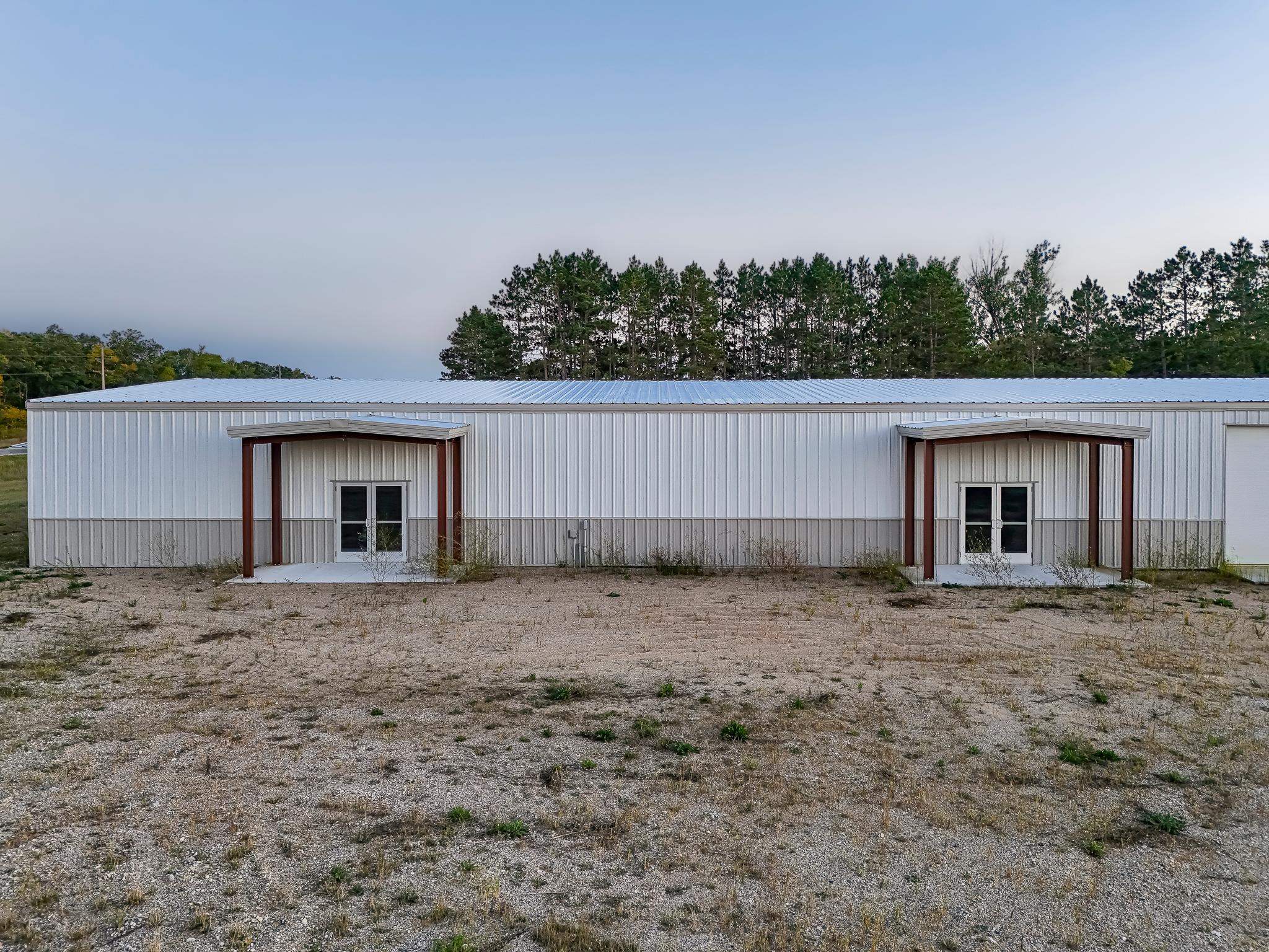 main property photo 11
