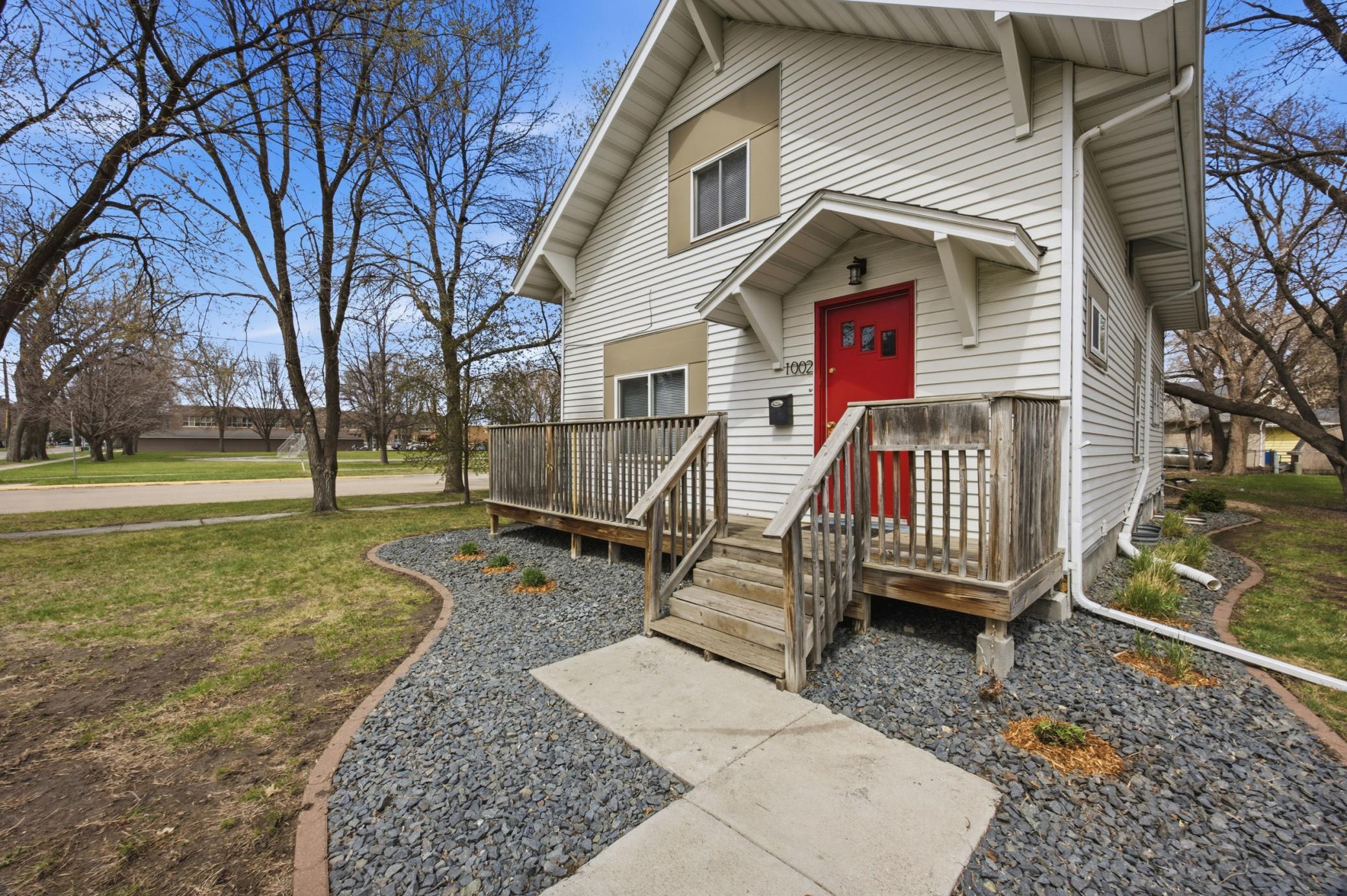 main property photo 2