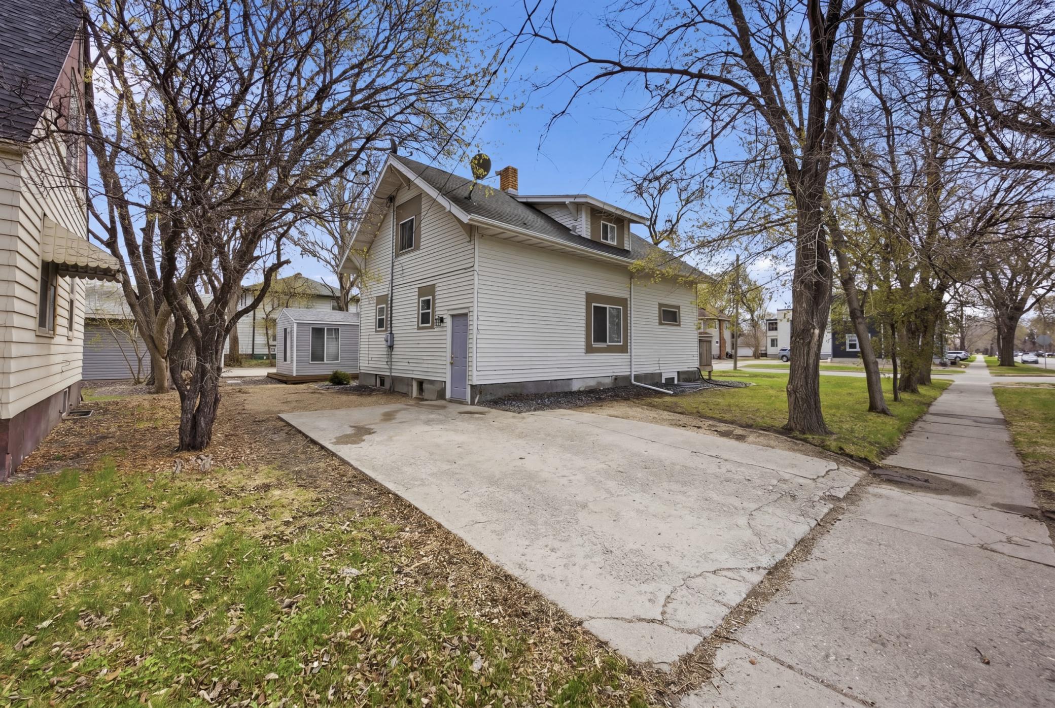 main property photo 26