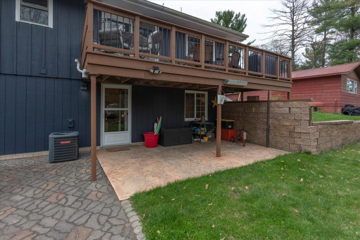 main property photo 8
