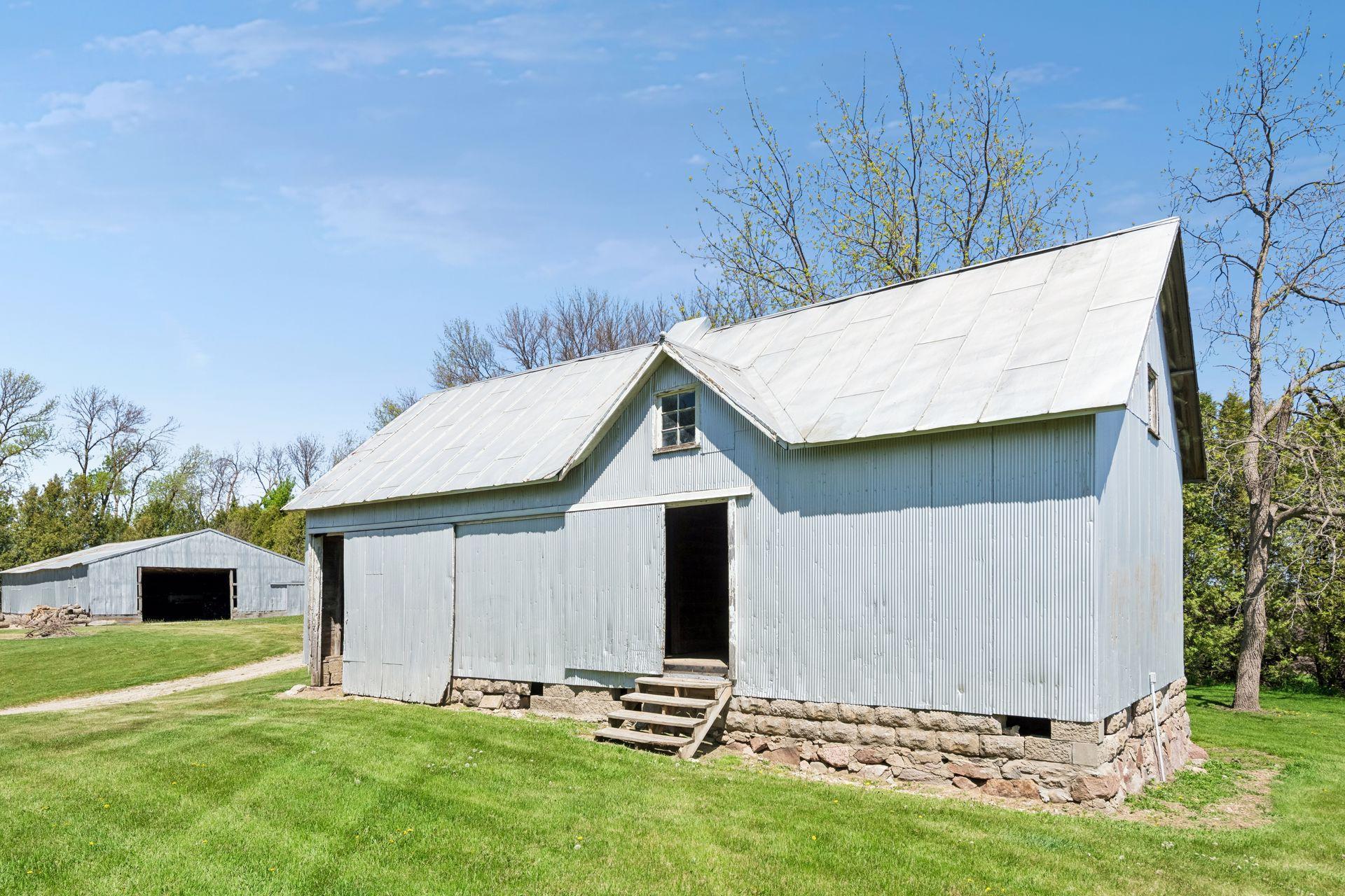 main property photo 36