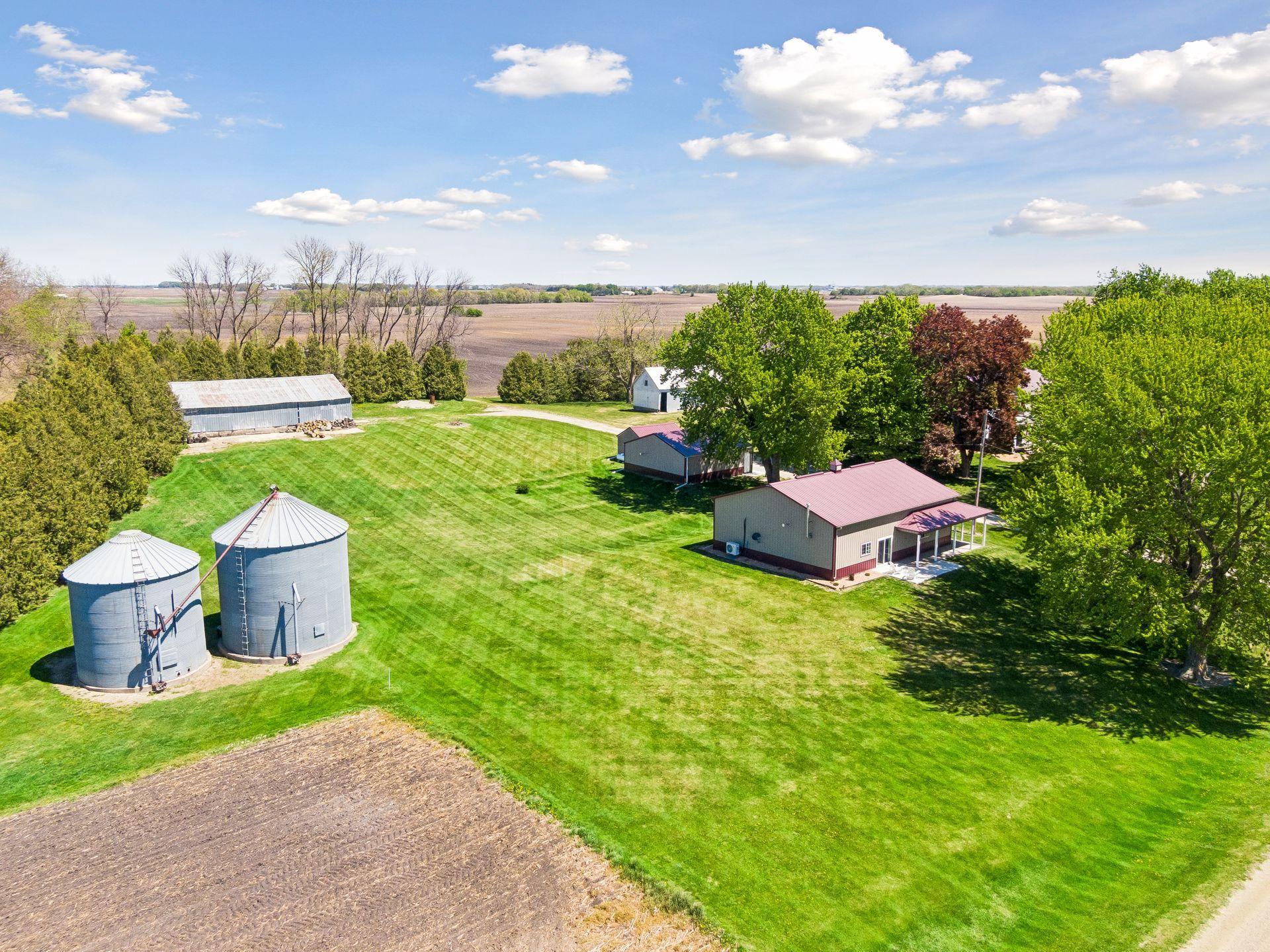 main property photo 6