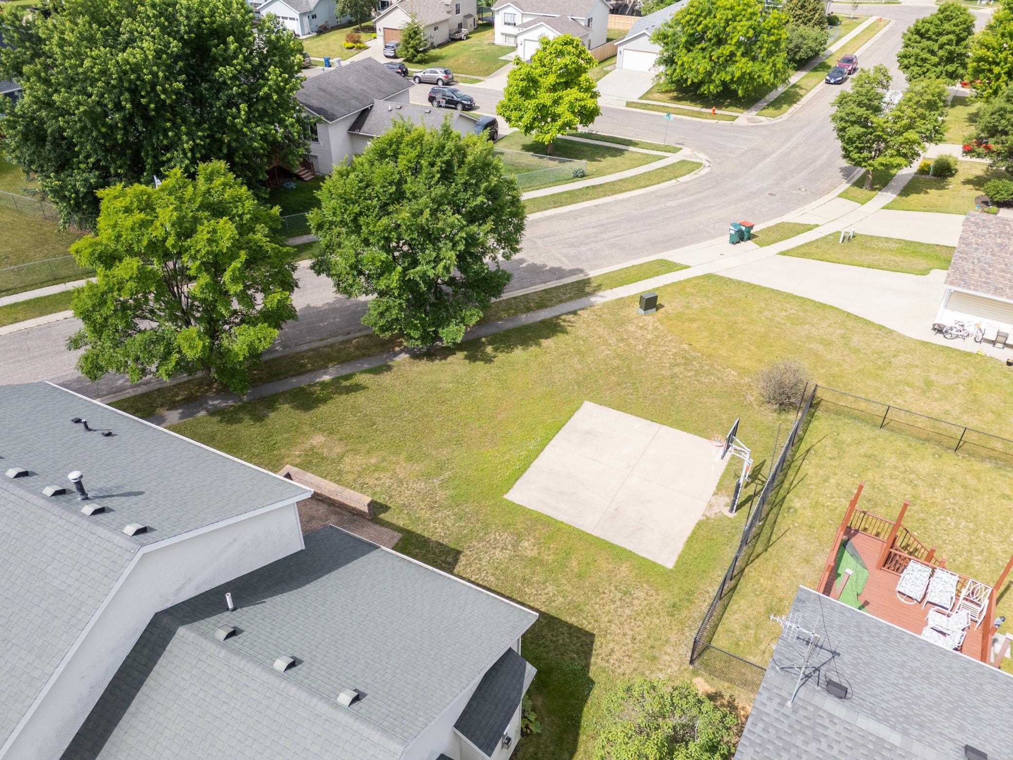 main property photo 29