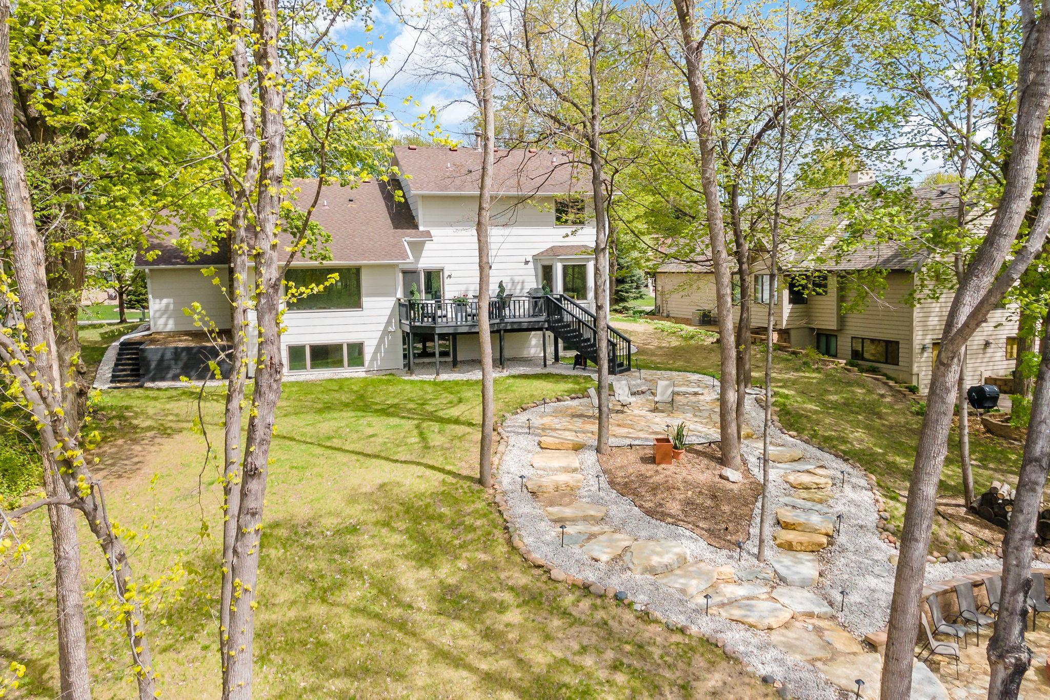 main property photo 32