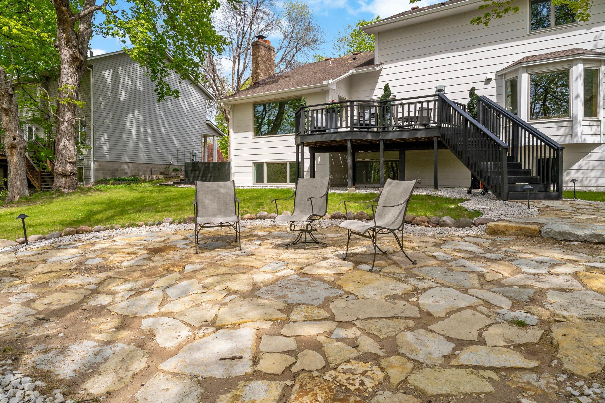 main property photo 33