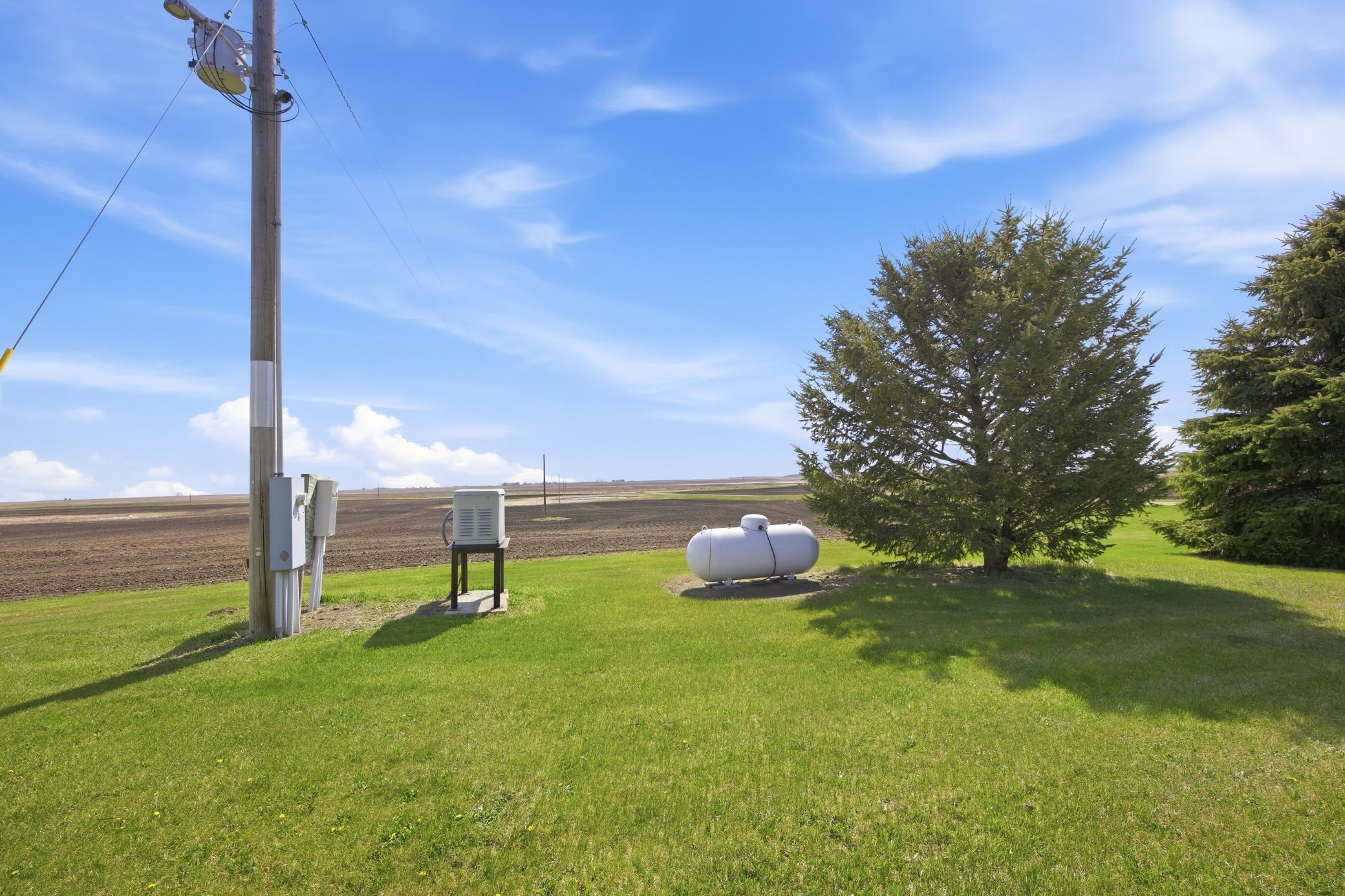 main property photo 74