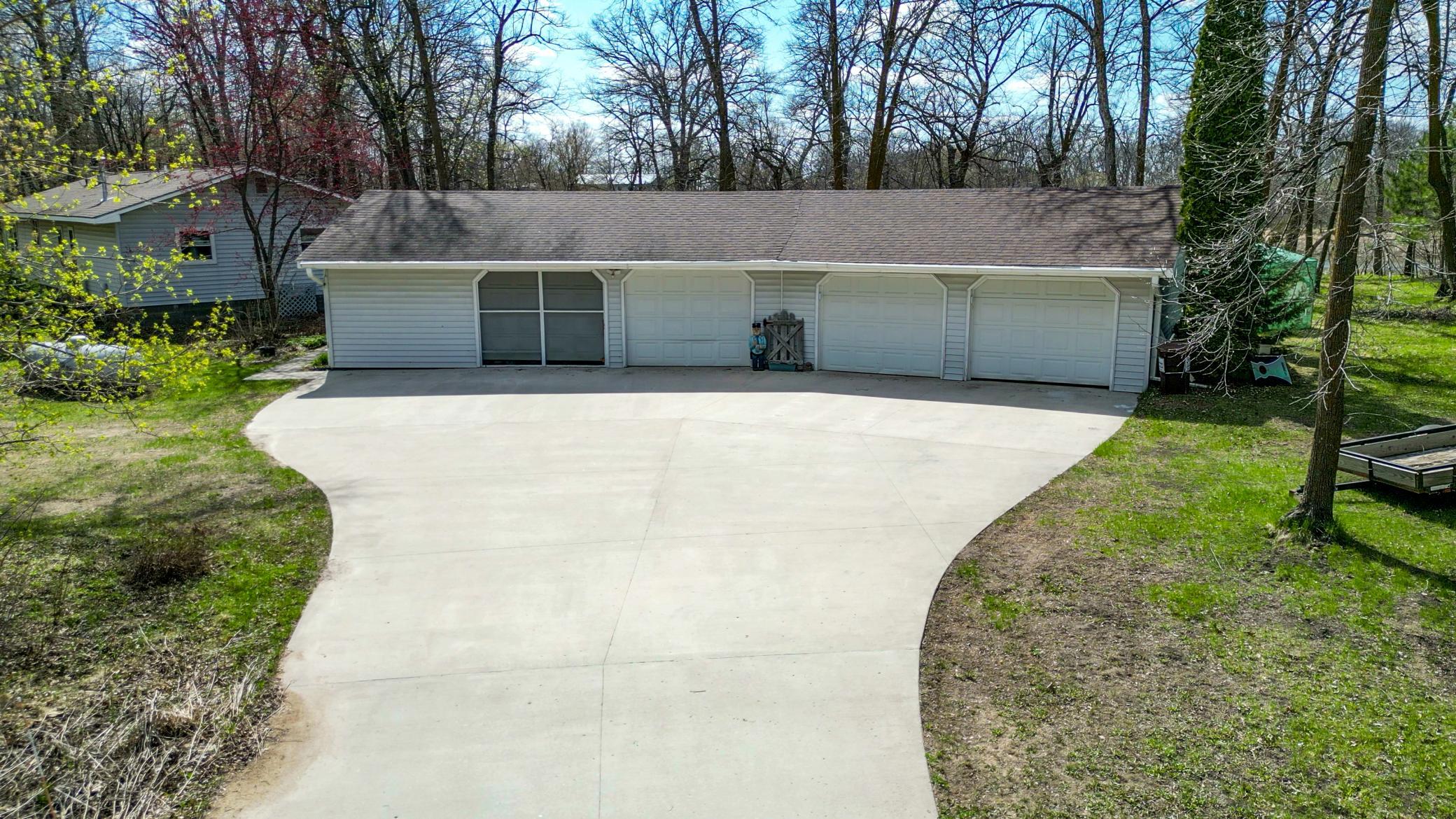 main property photo 74