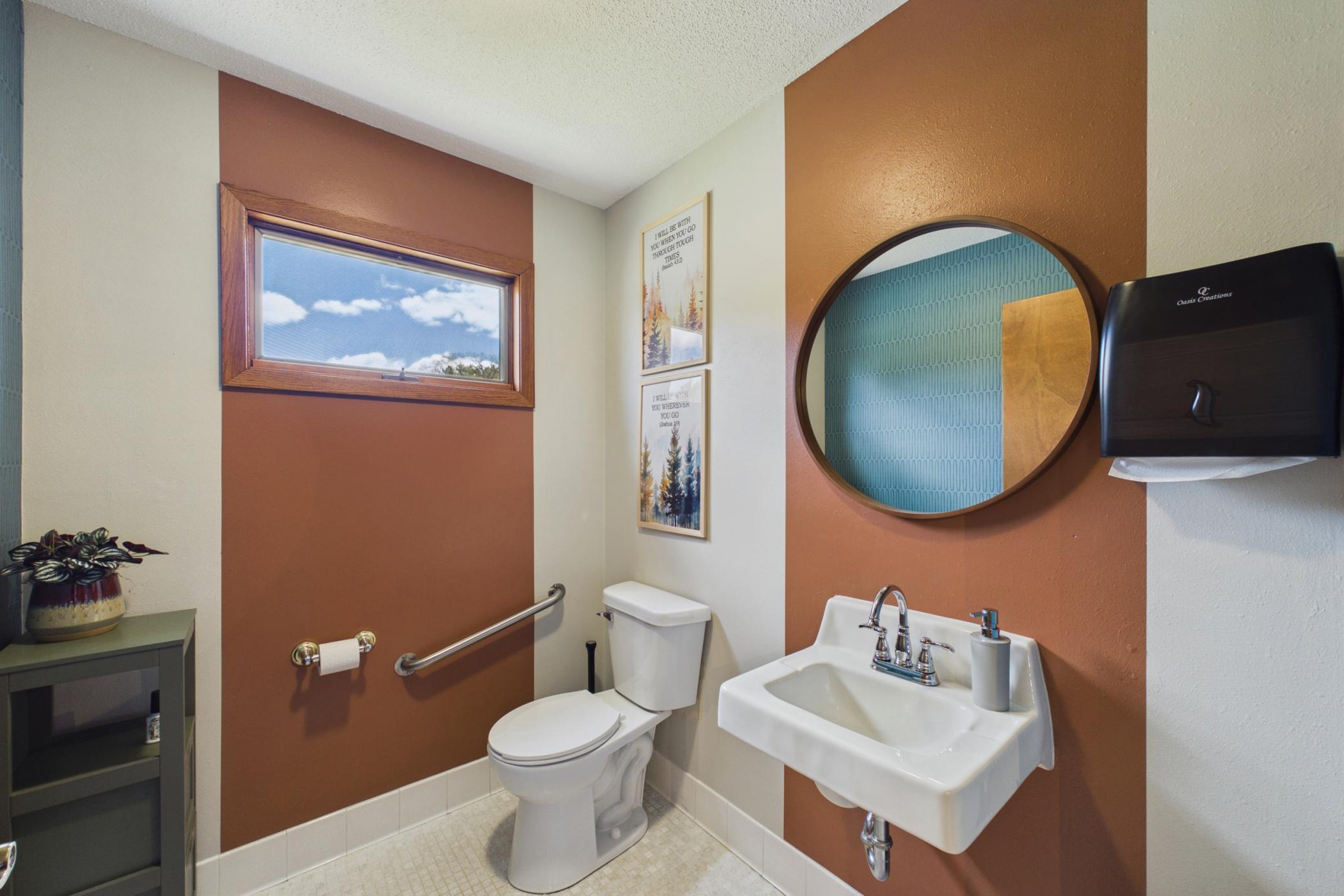 main property photo 9