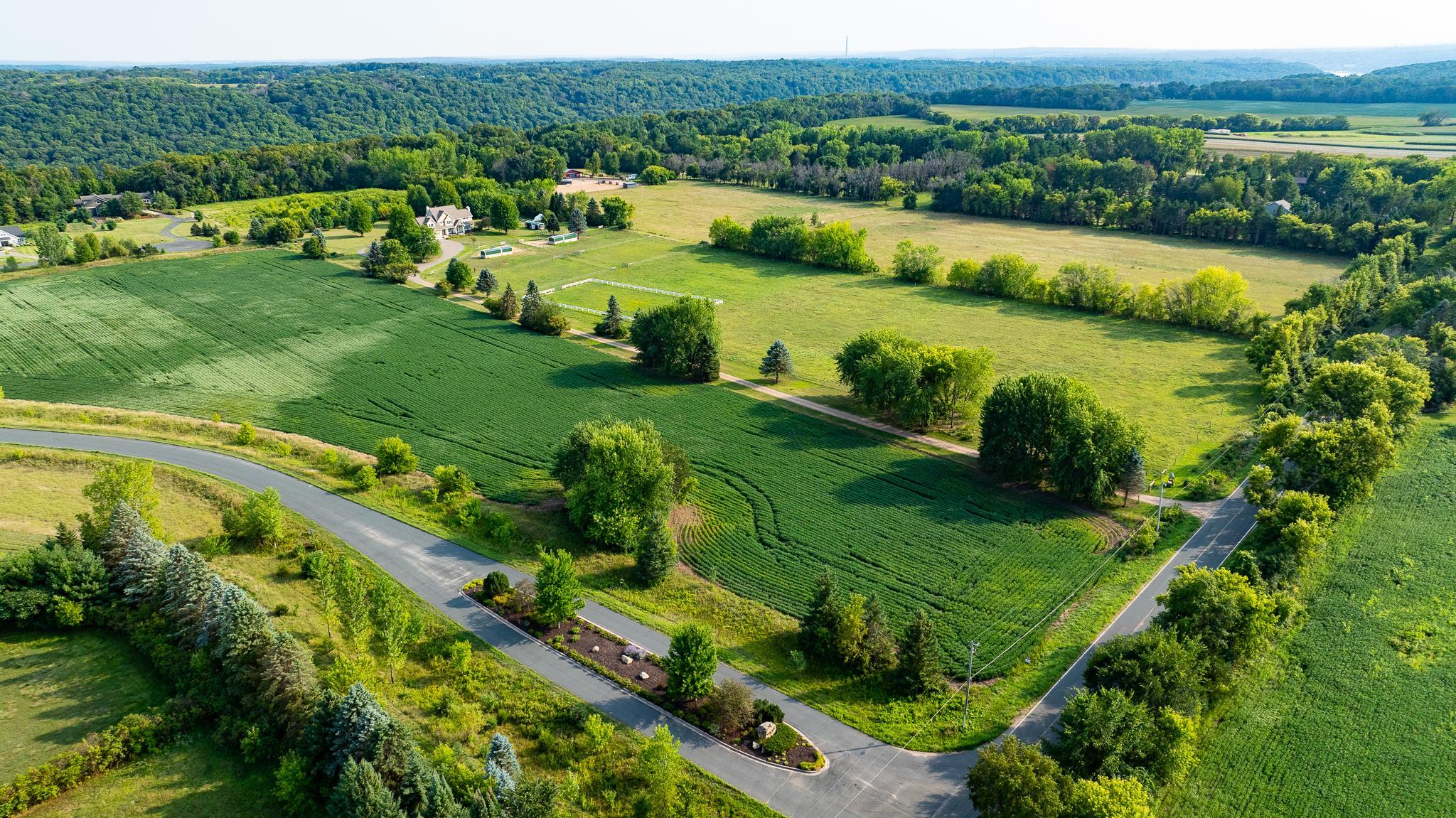 main property photo 9