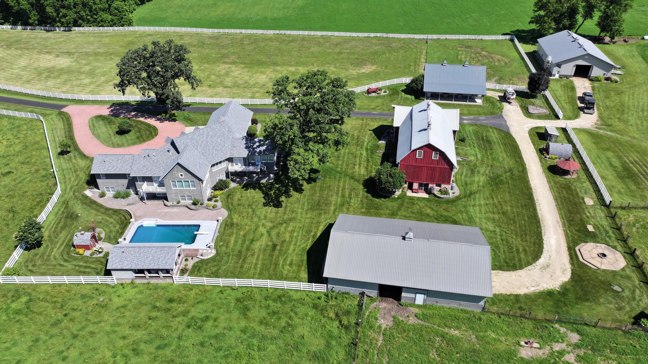 main property photo 14
