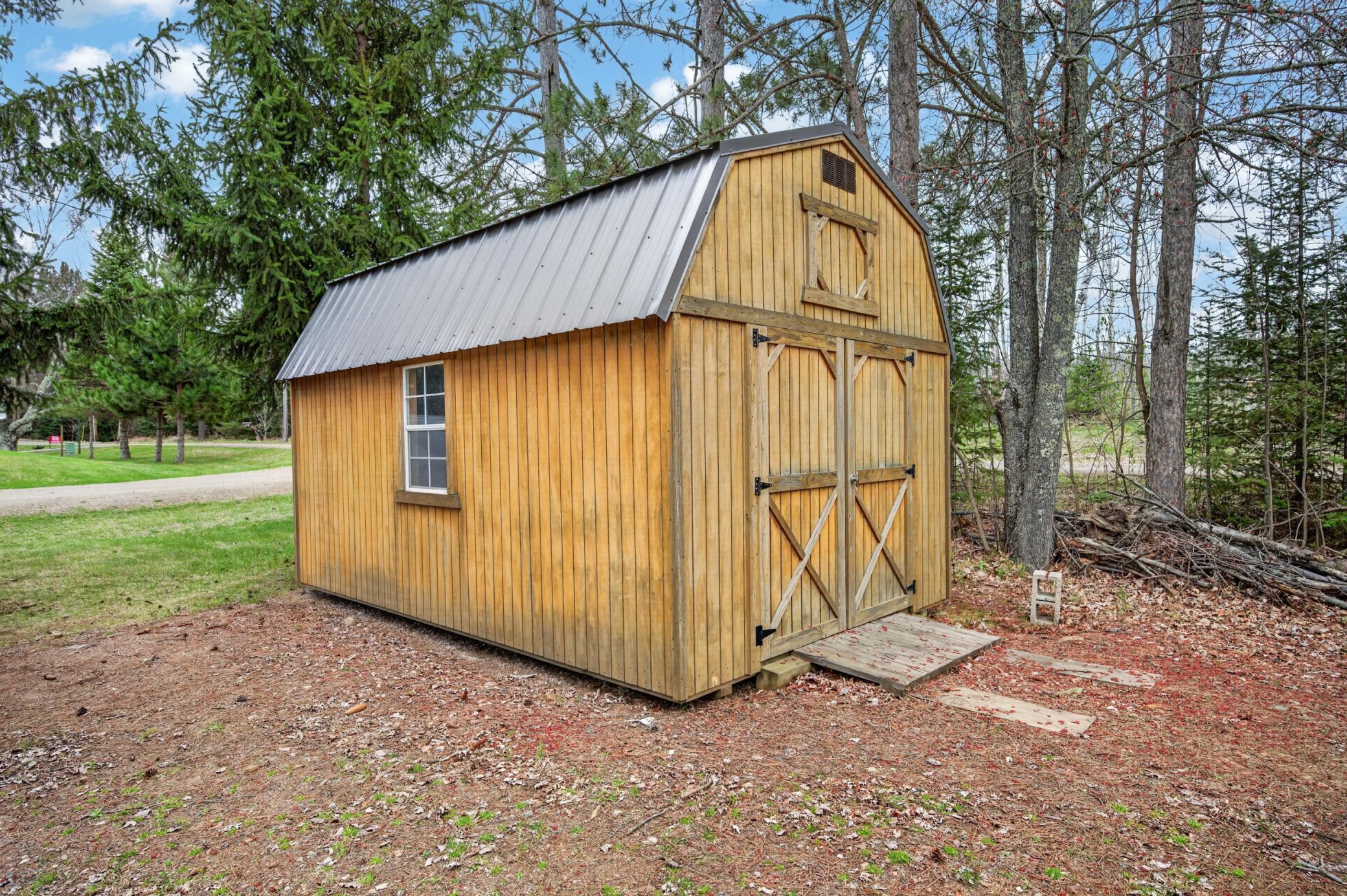 main property photo 14