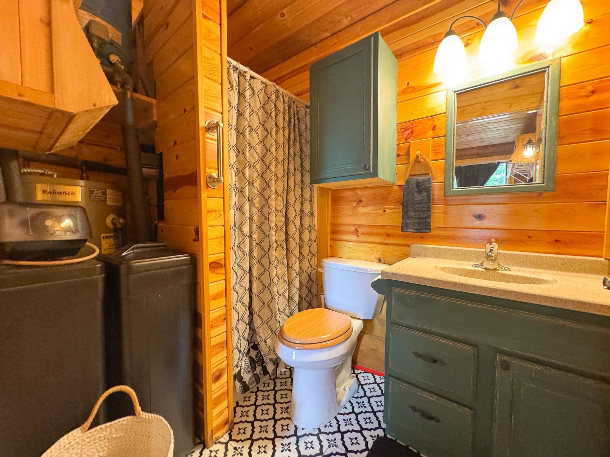 main property photo 9