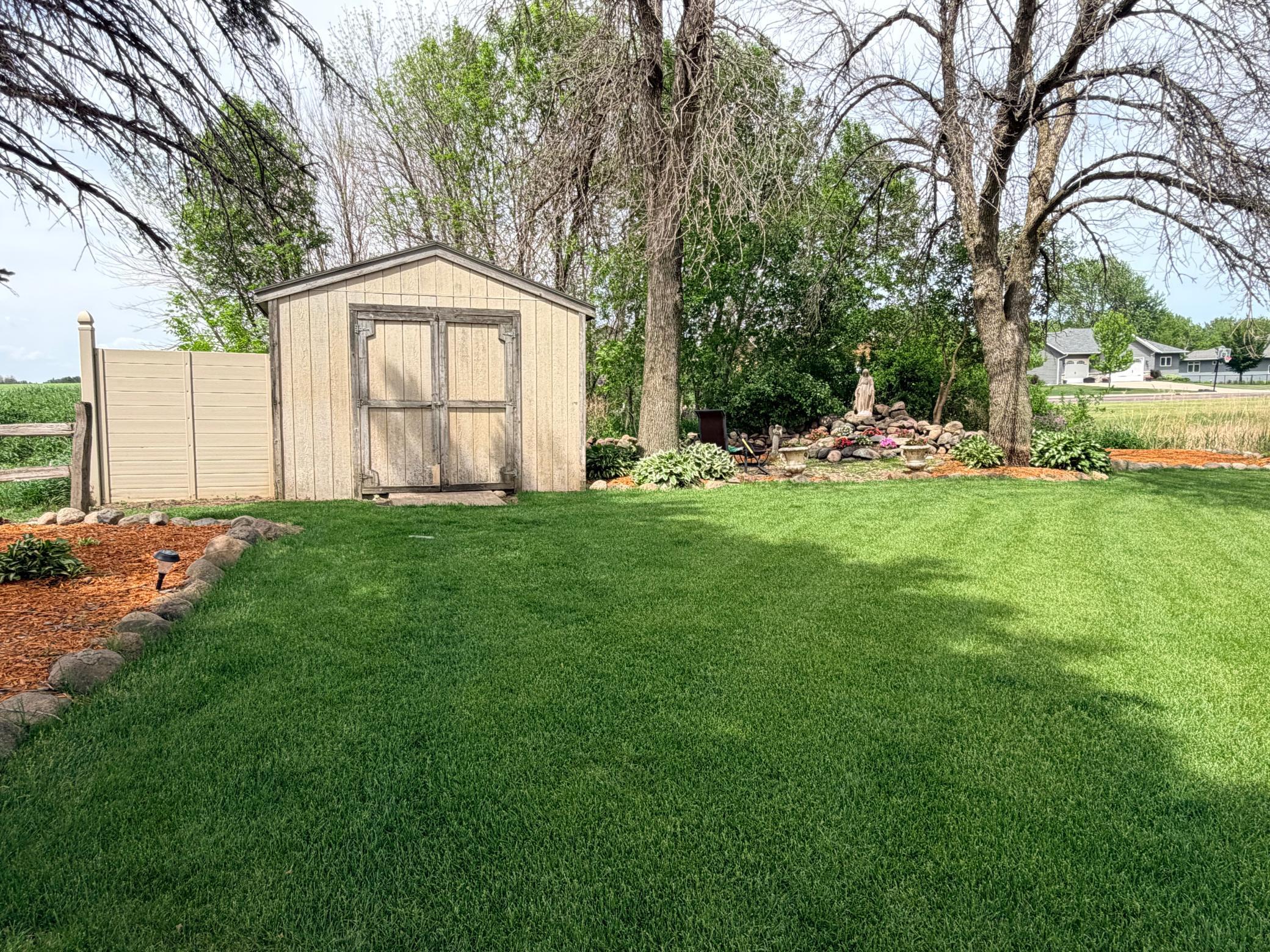 main property photo 45