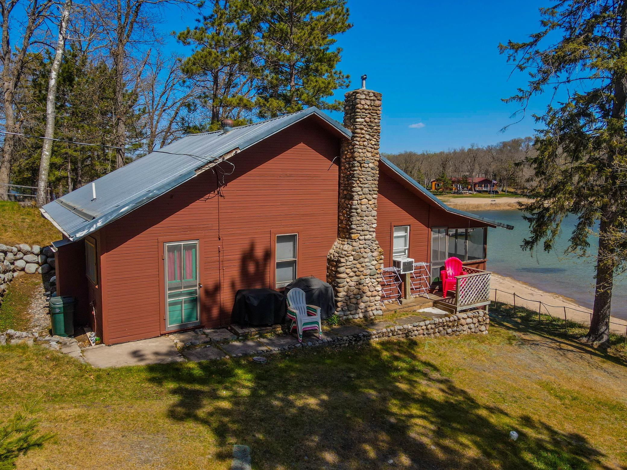 main property photo 16