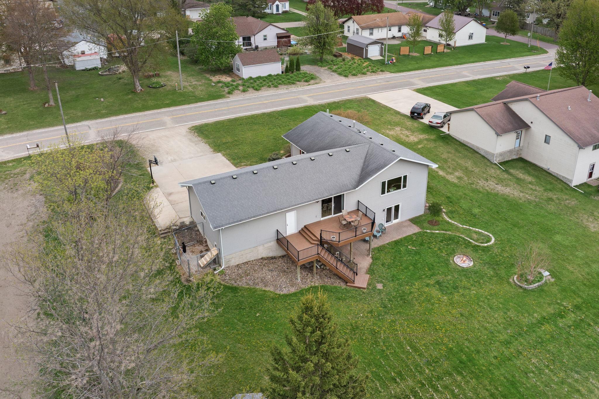 main property photo 51