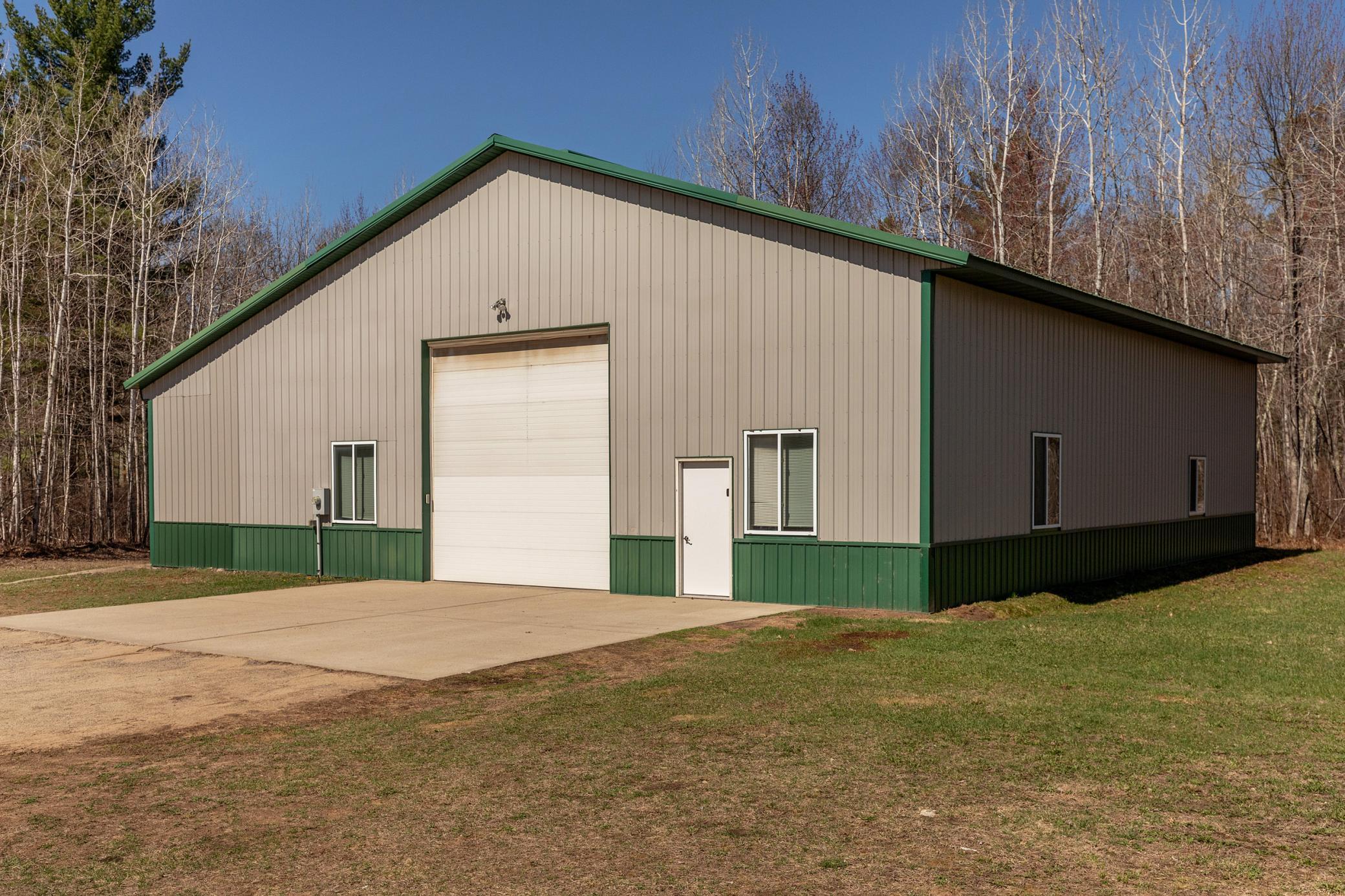 main property photo 25