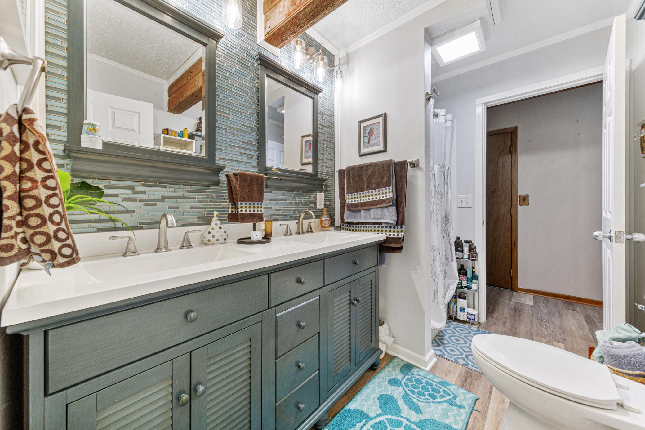 main property photo 14