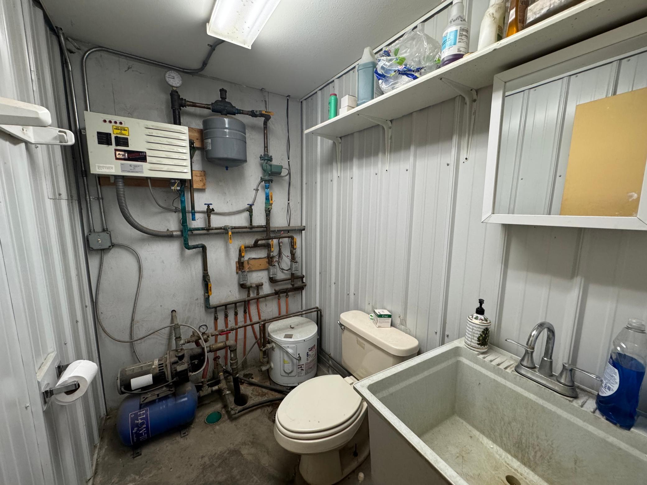 main property photo 20