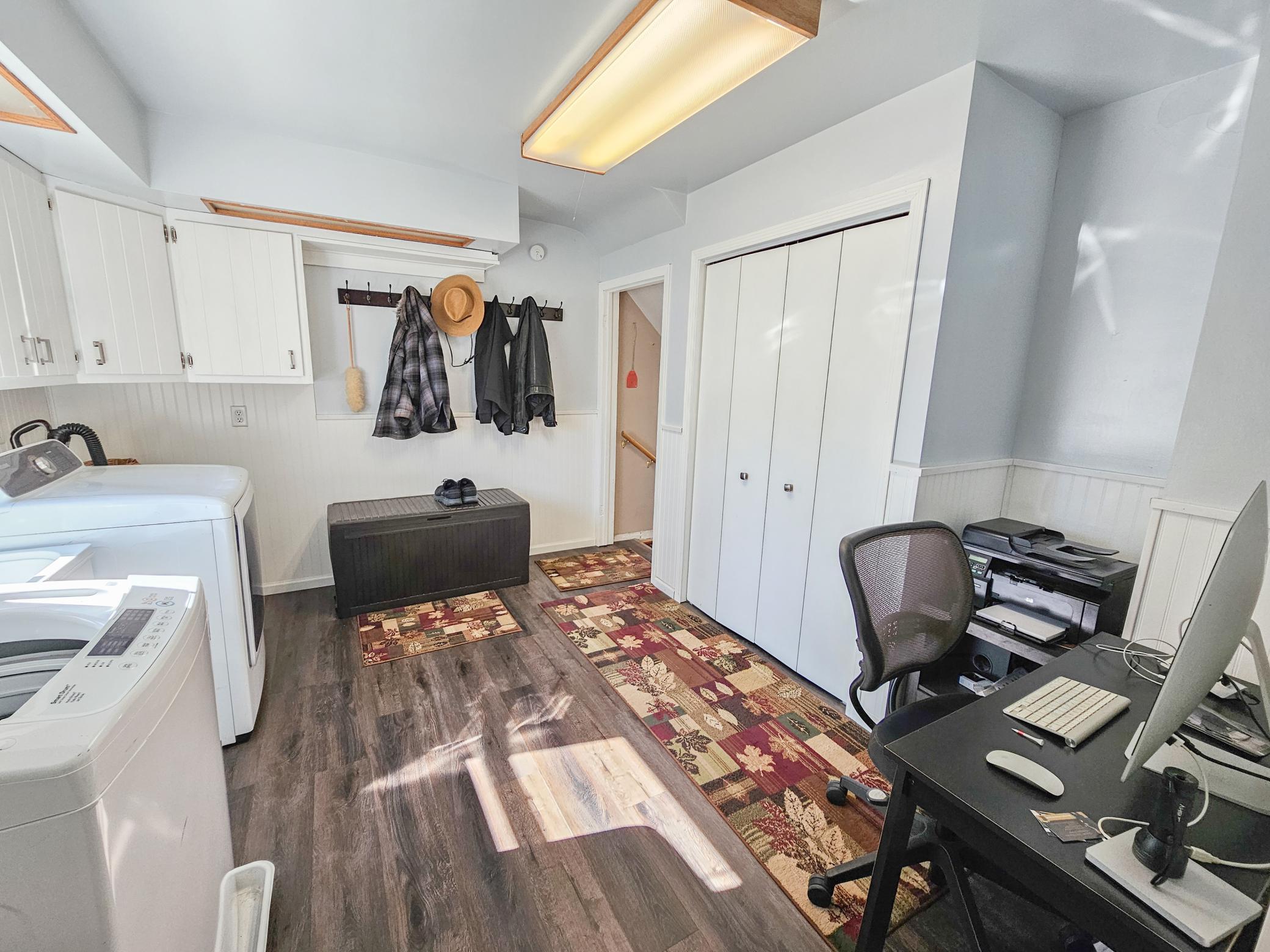main property photo 20