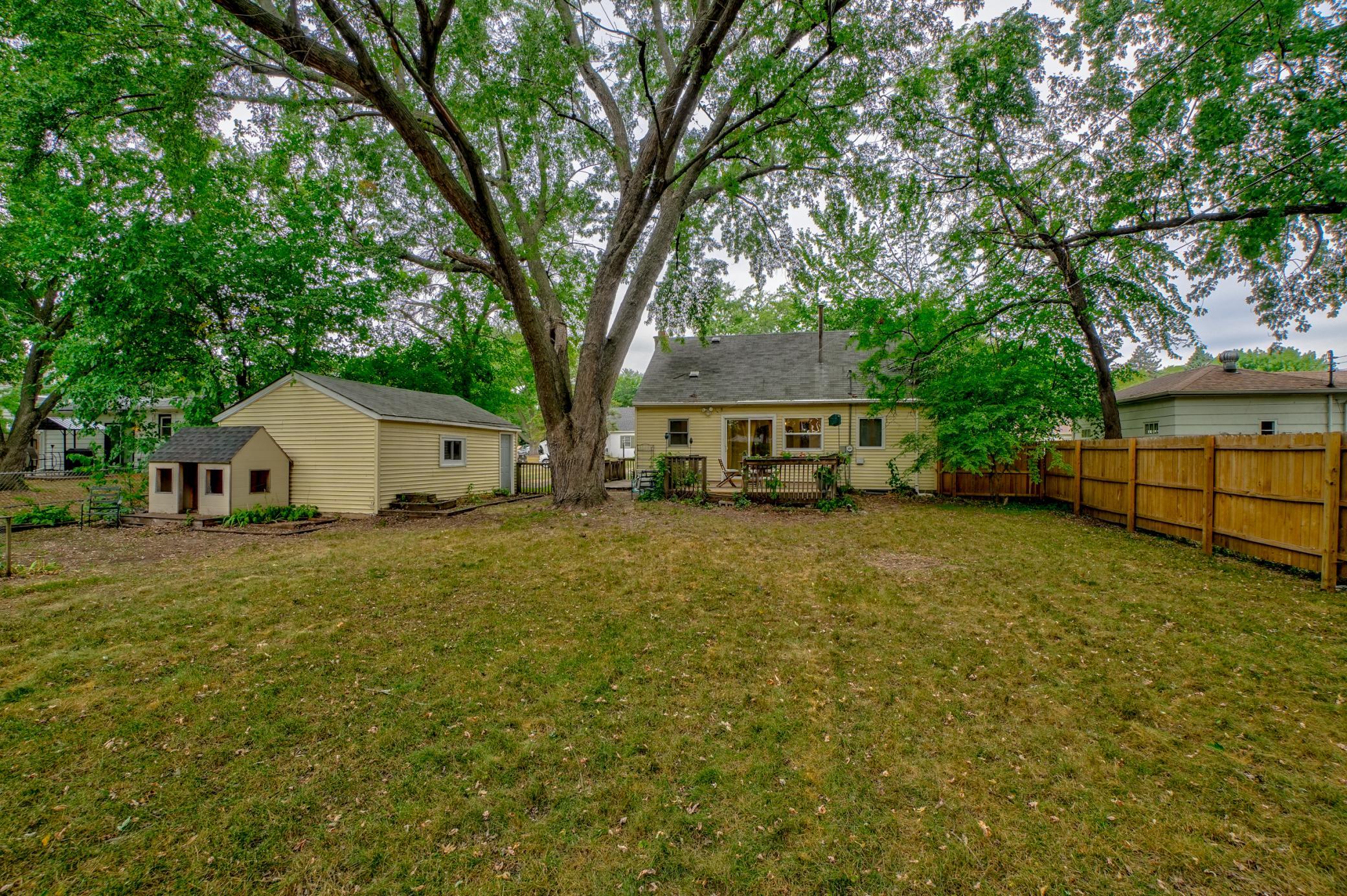 main property photo 24