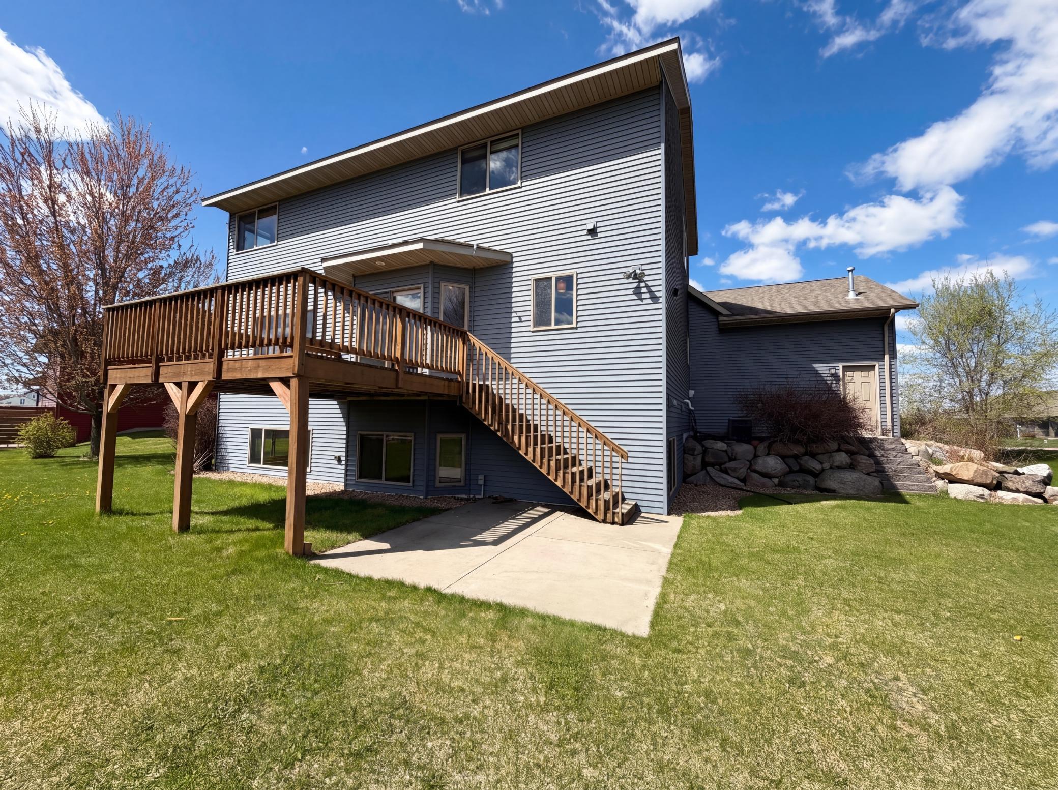 main property photo 4